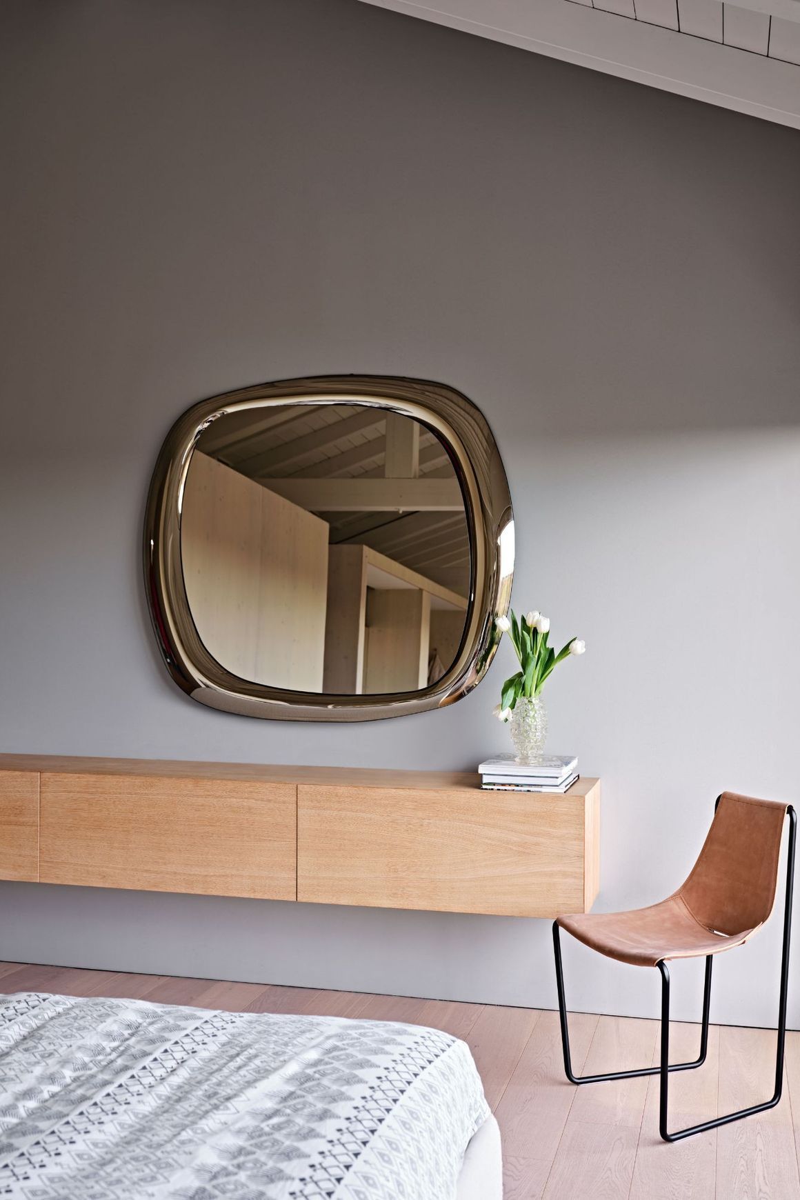 Bold Mirror