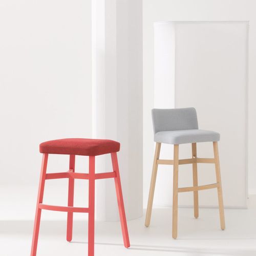 Croissant Stool with Backrest