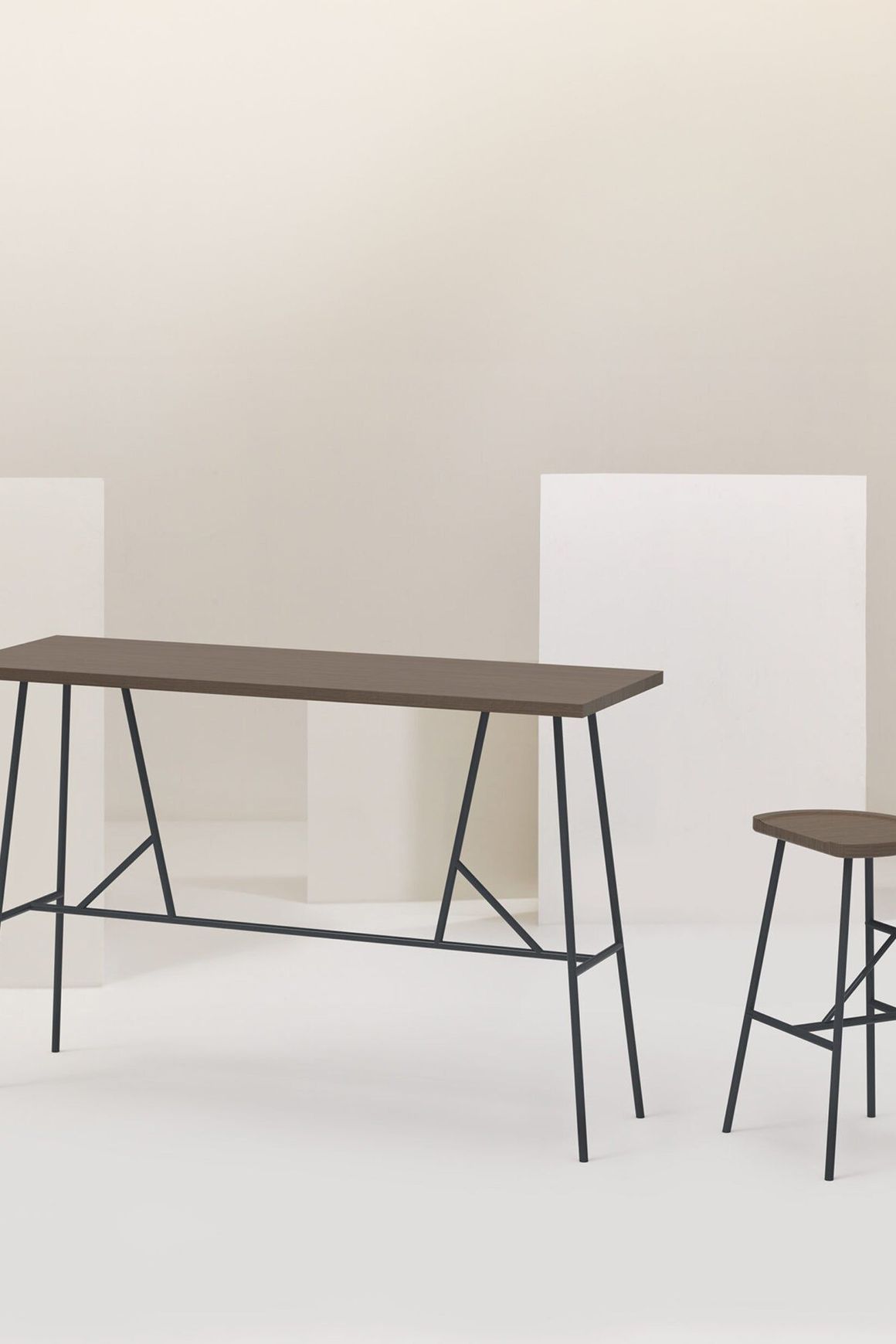 Puccio High Table
