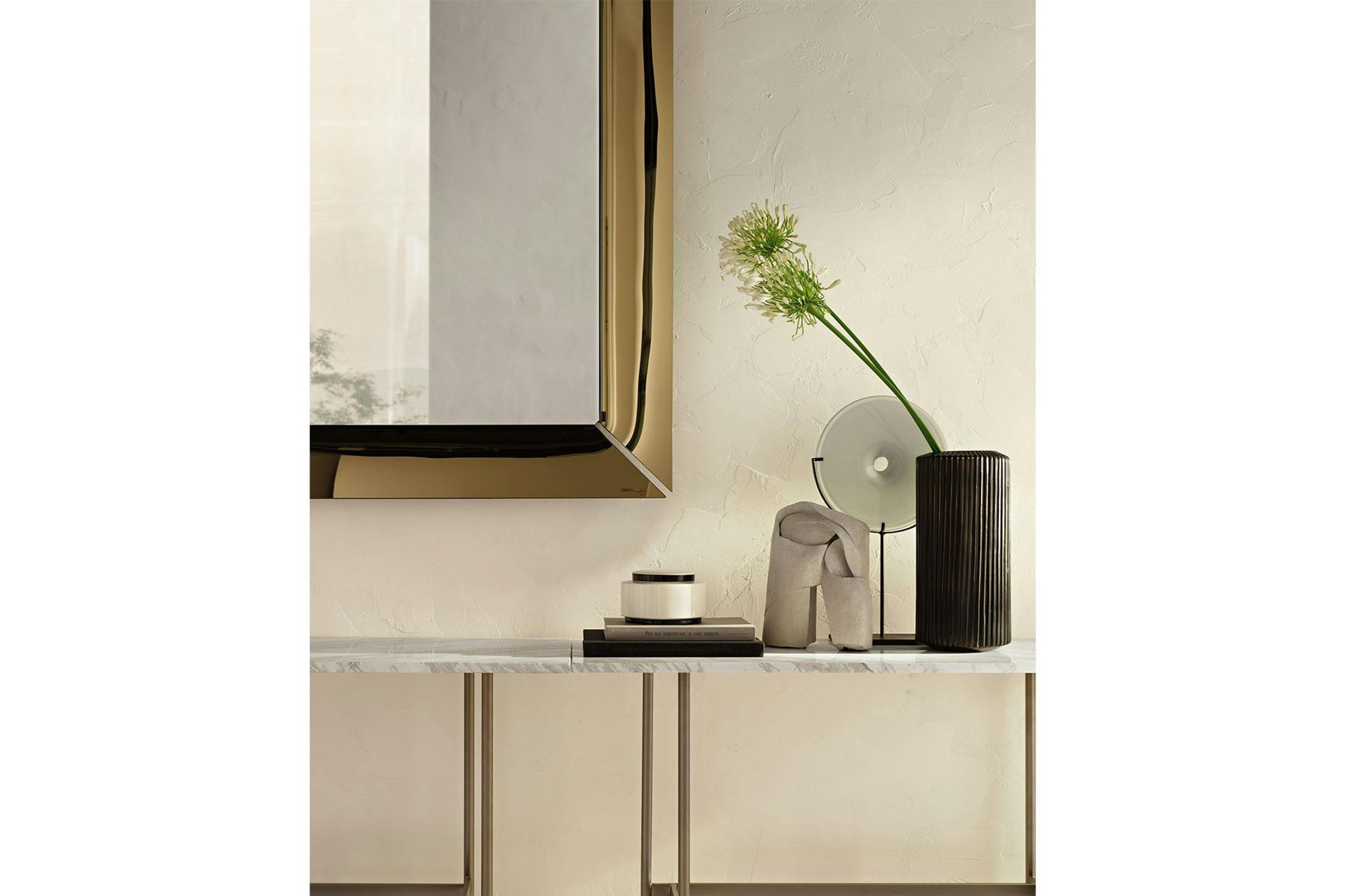 Caadre Mirror