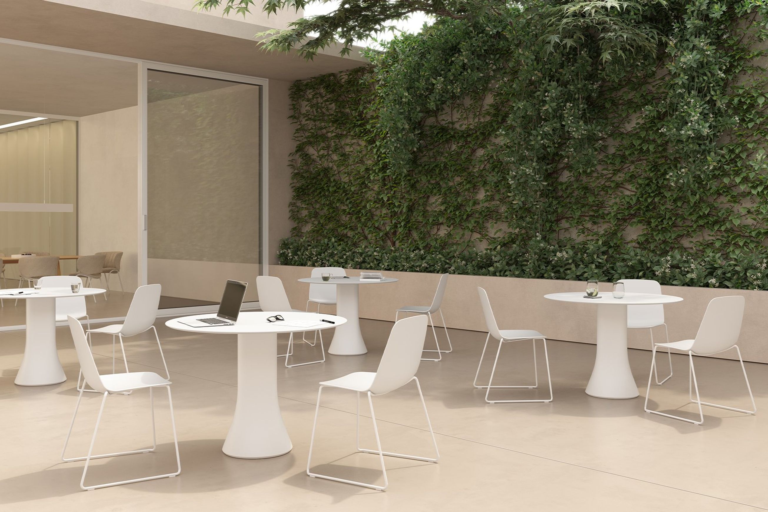 Cambio Outdoor Table