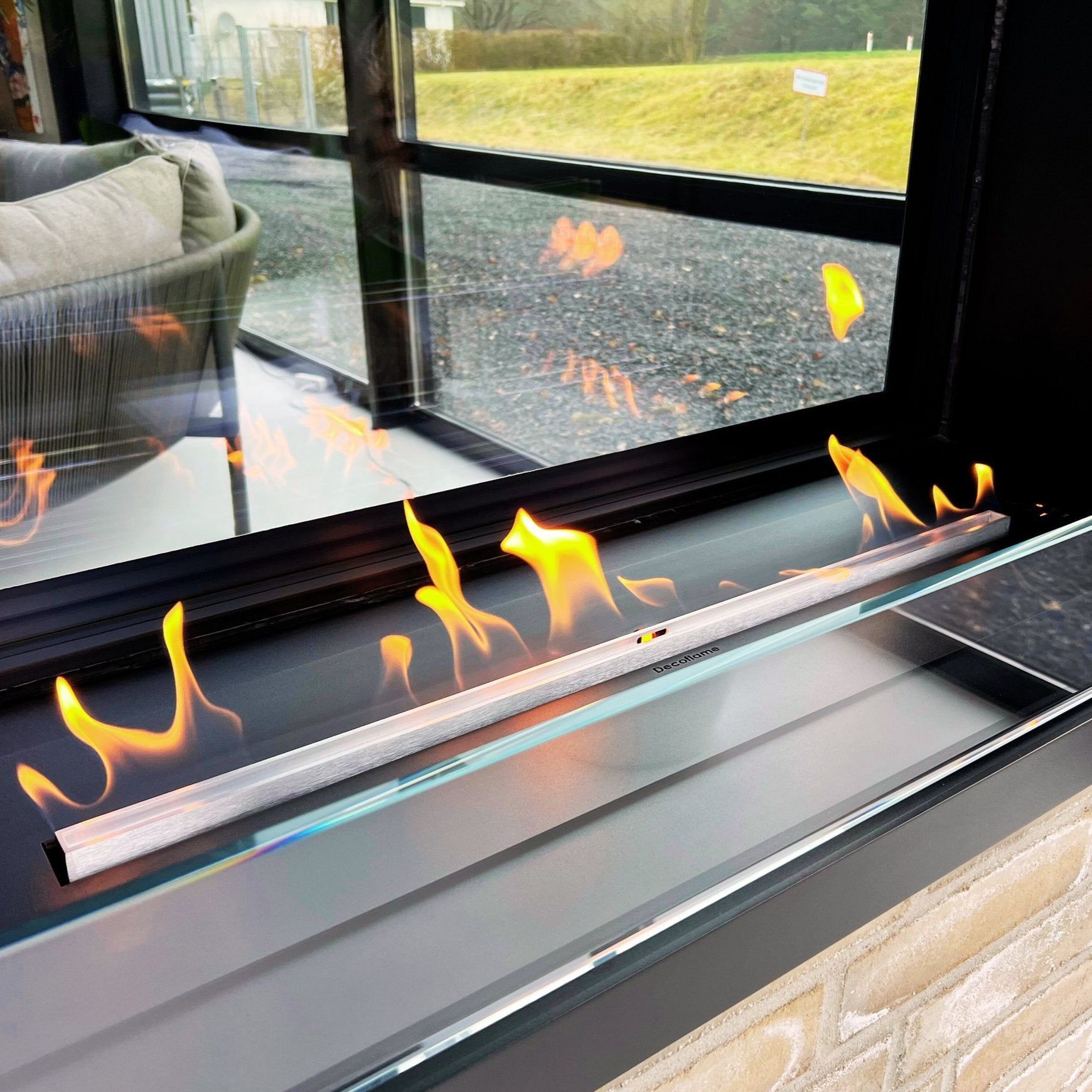 Decoflame Montreal Clear BEV Net Zero Fireplace