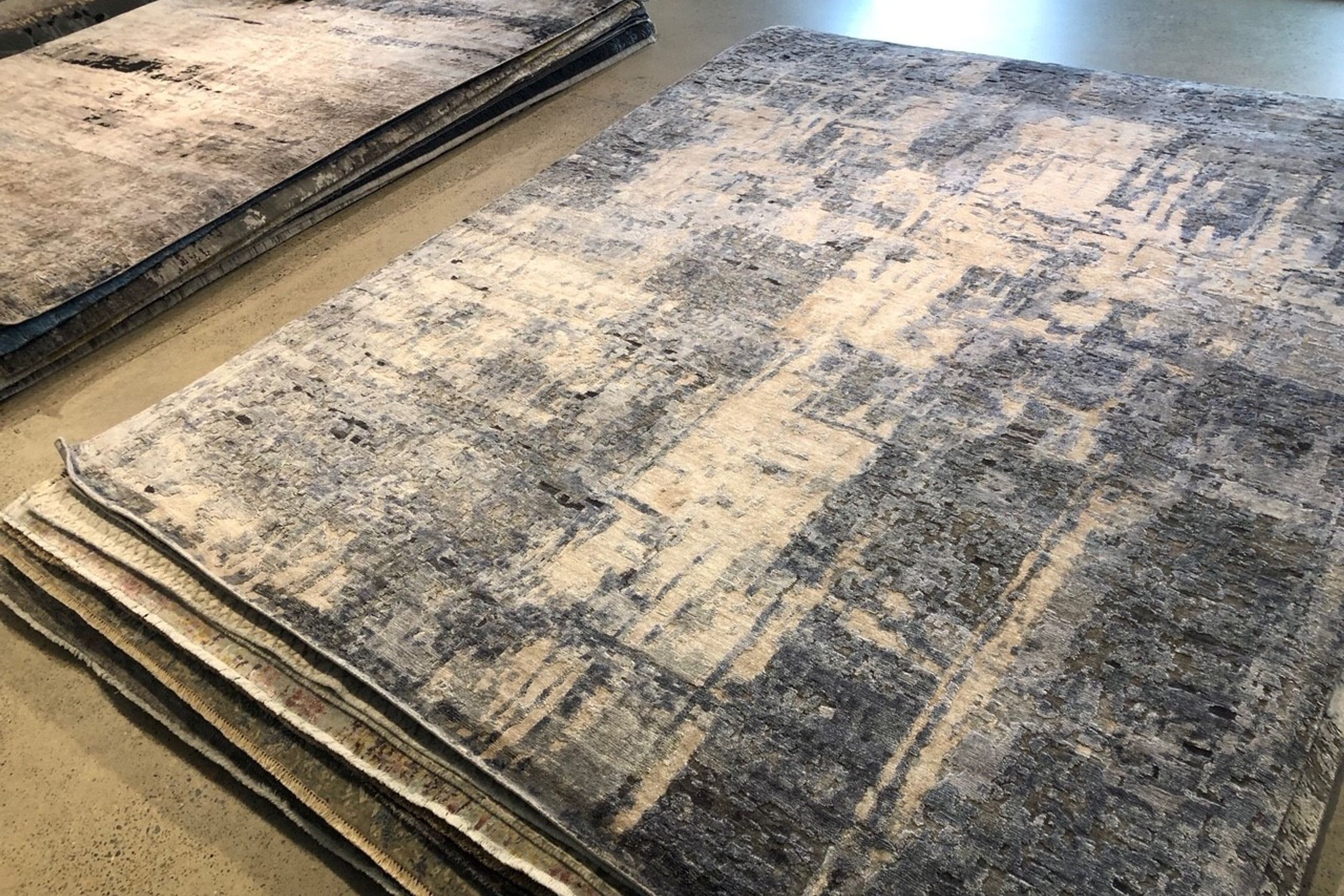 Marello Silver/ Grey l Handknotted Rugs