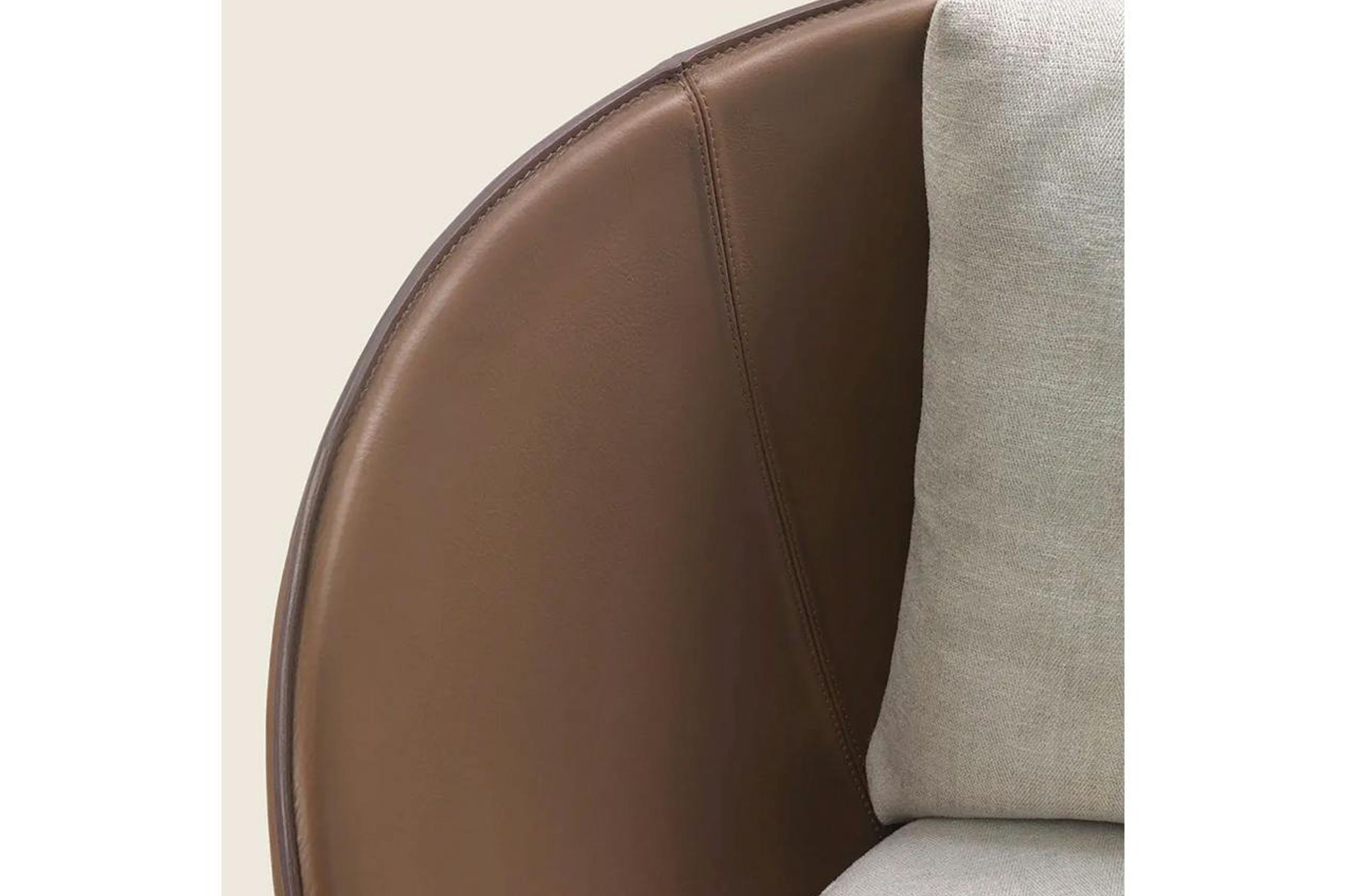 Eri Lounge Chair By Flexform