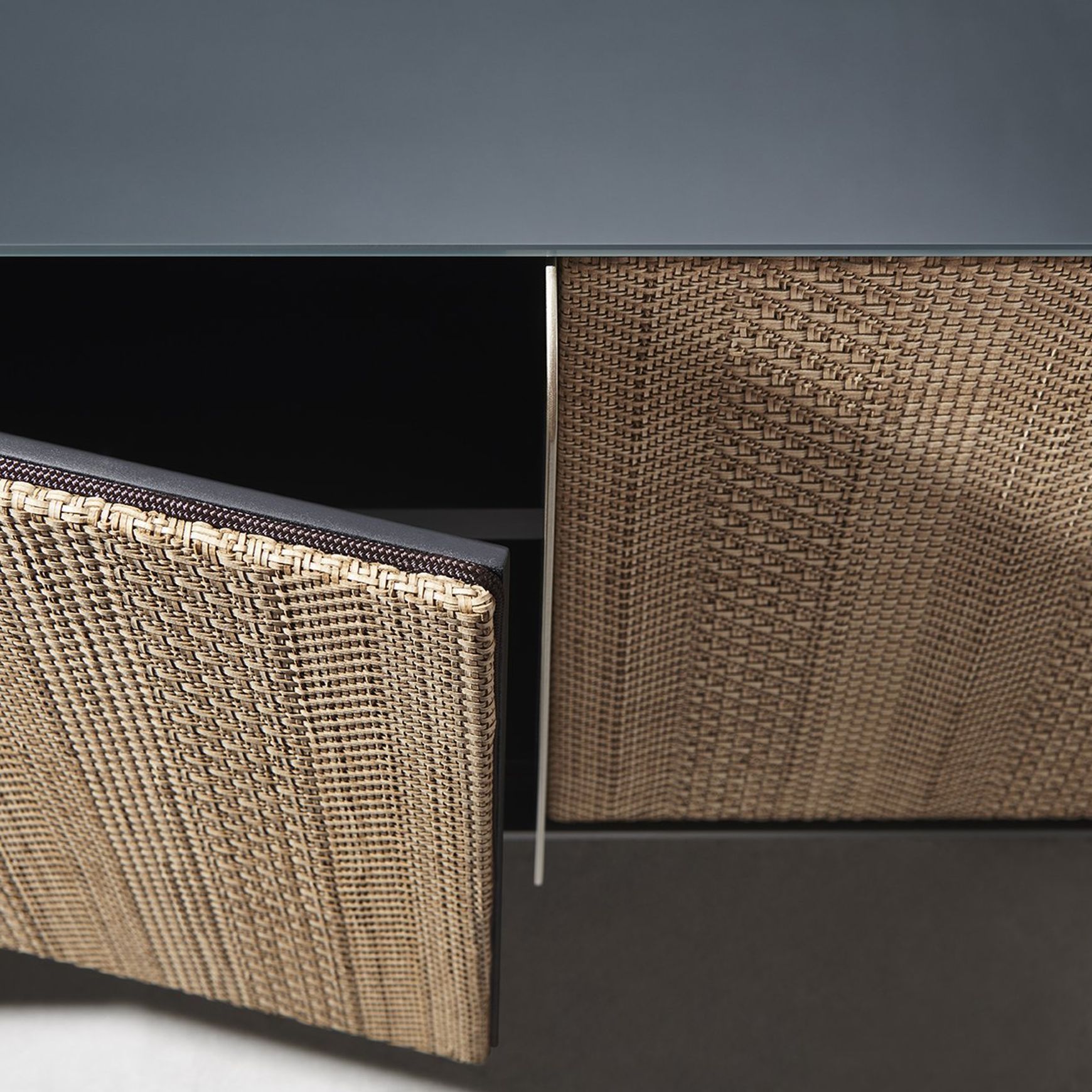 Daen sideboard