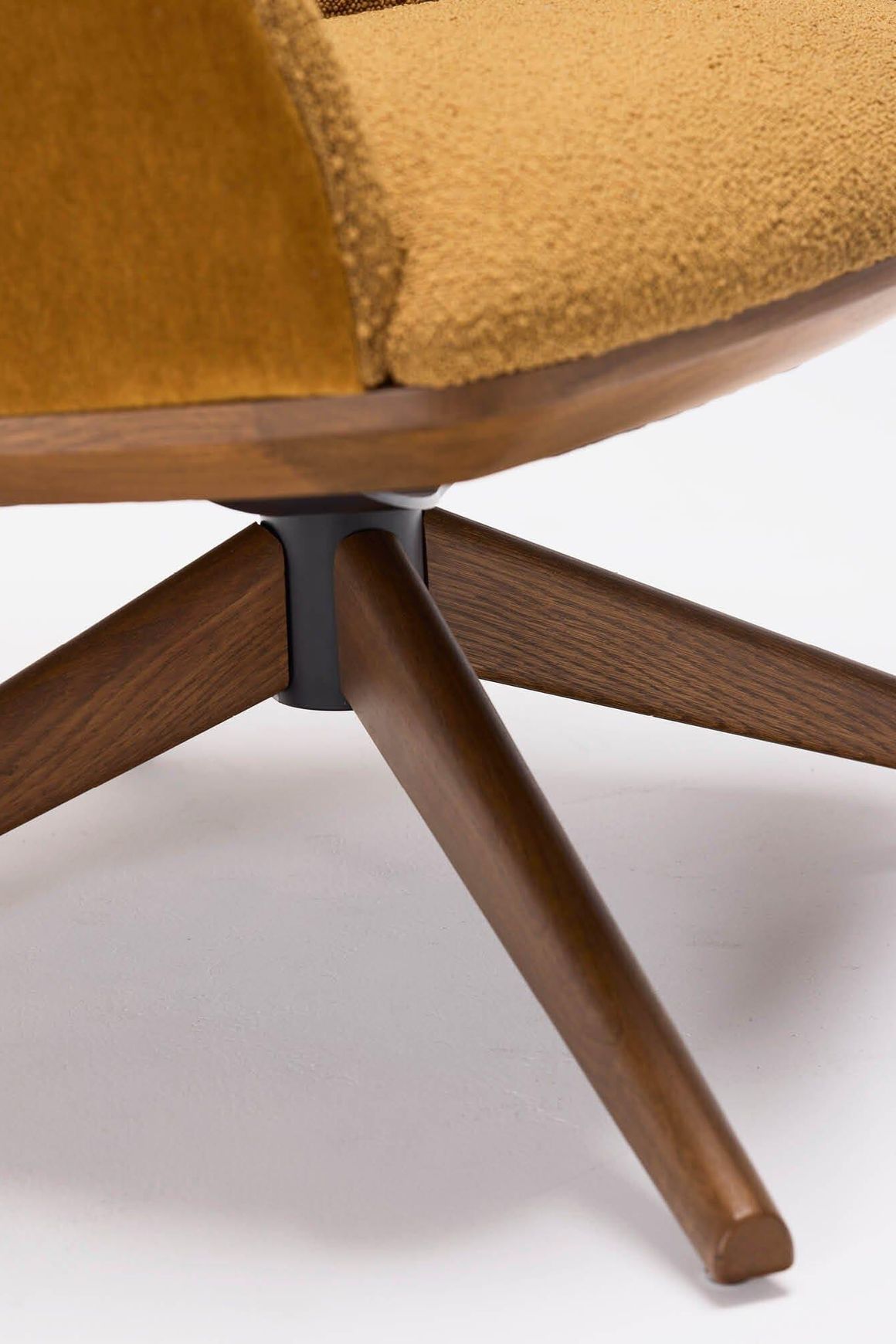 Glenaire Low Back Swivel Chair