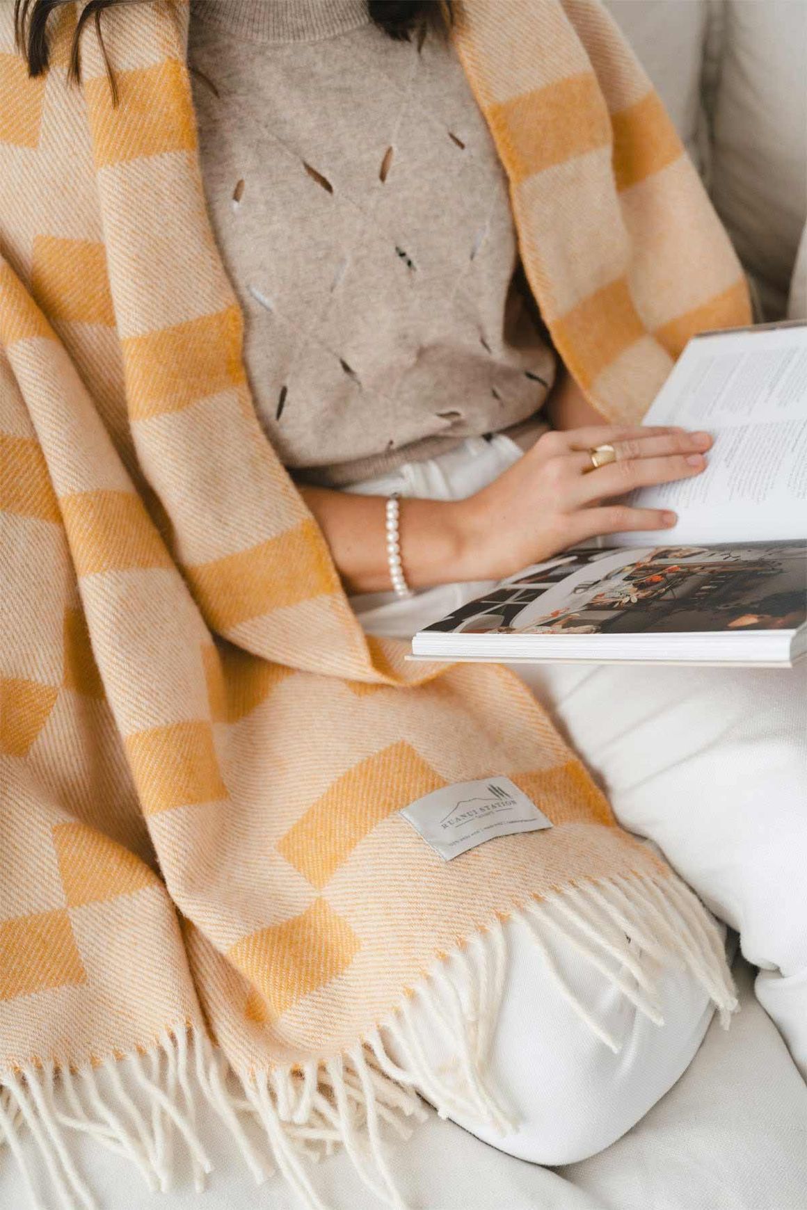 Ruanui Station Lambswool Throw - Gowdys Gold