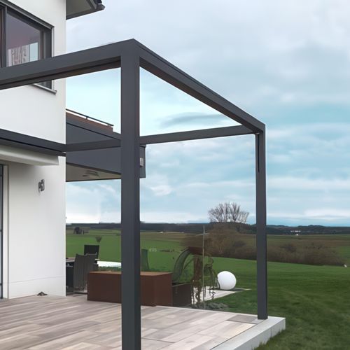 Leiner Sunrain Q Retractable Roof Pergola