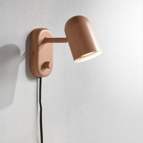 Buddy Wall Light