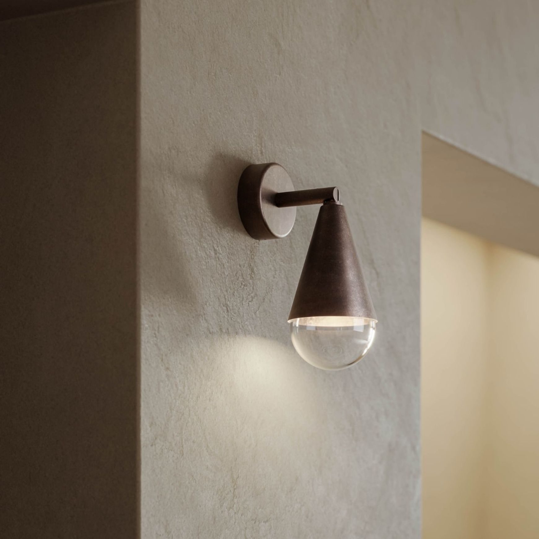 Dew Wall Light