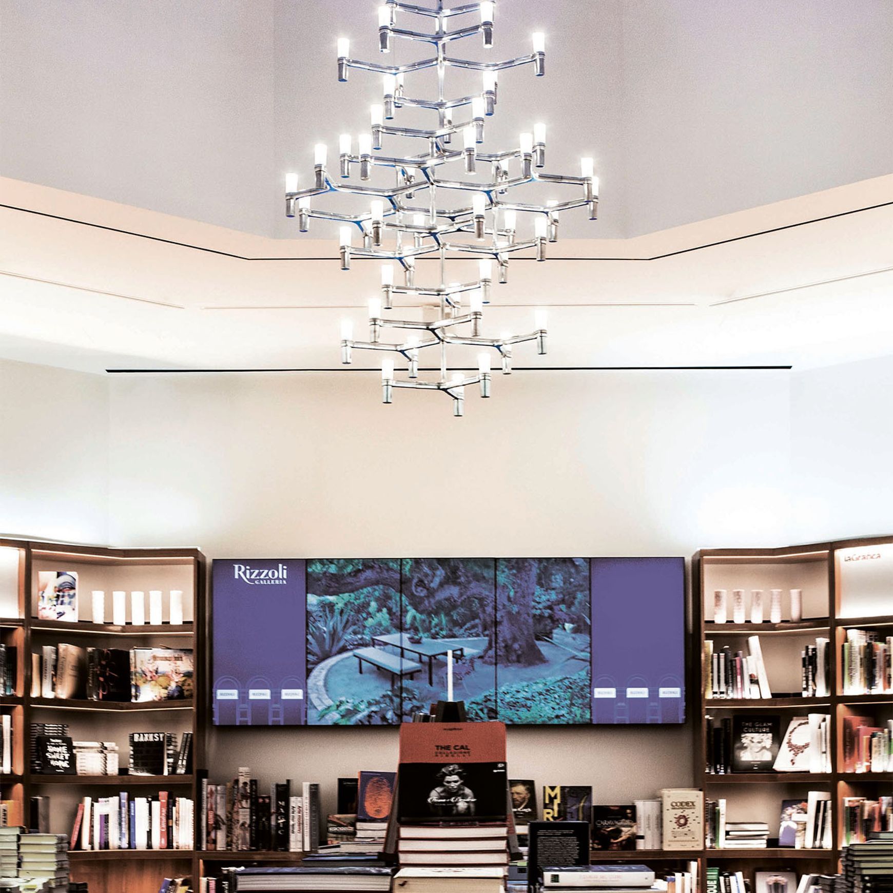 Crown Summa Pendant Light