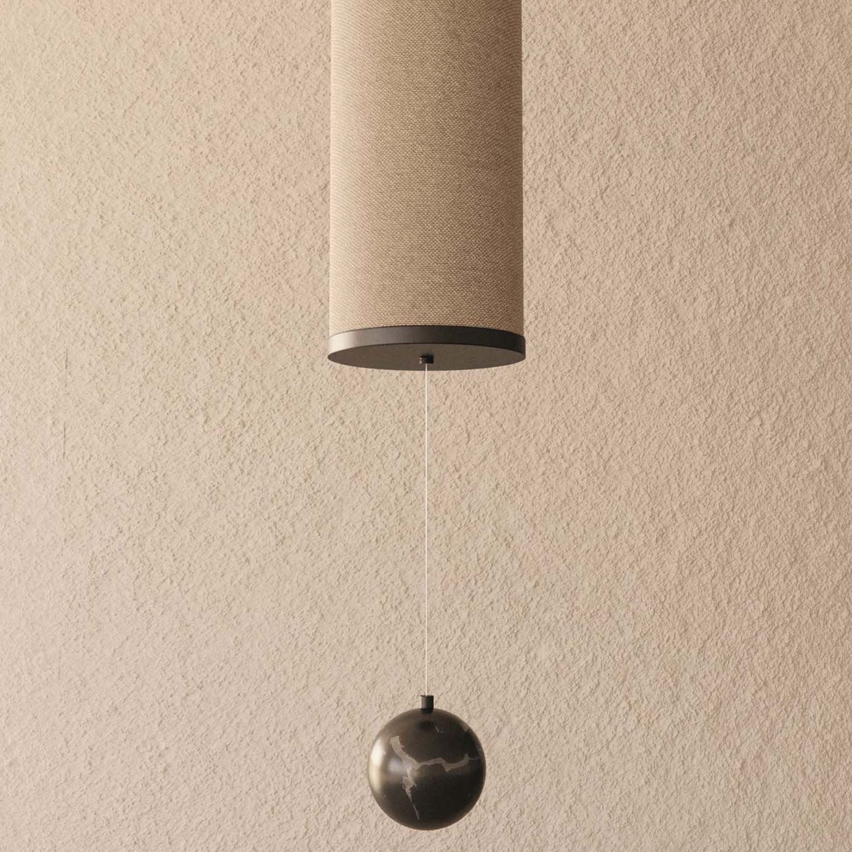 Nooi Vertical Pendant Light