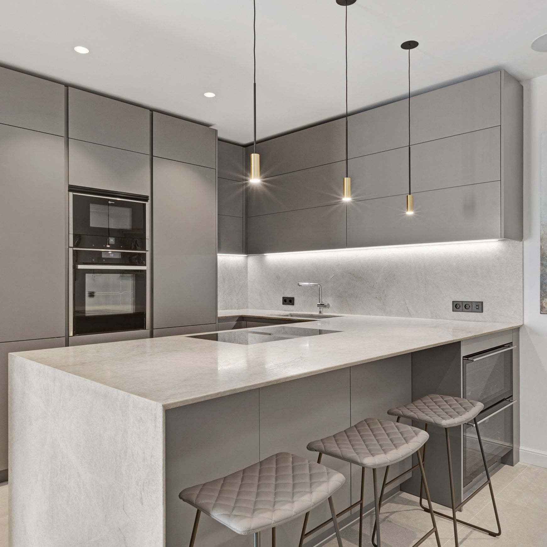 Volta Pendant Light
