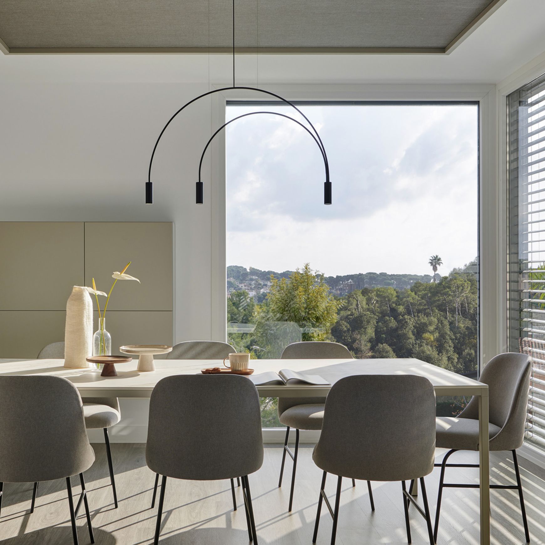 Volta 3lt Pendant Light