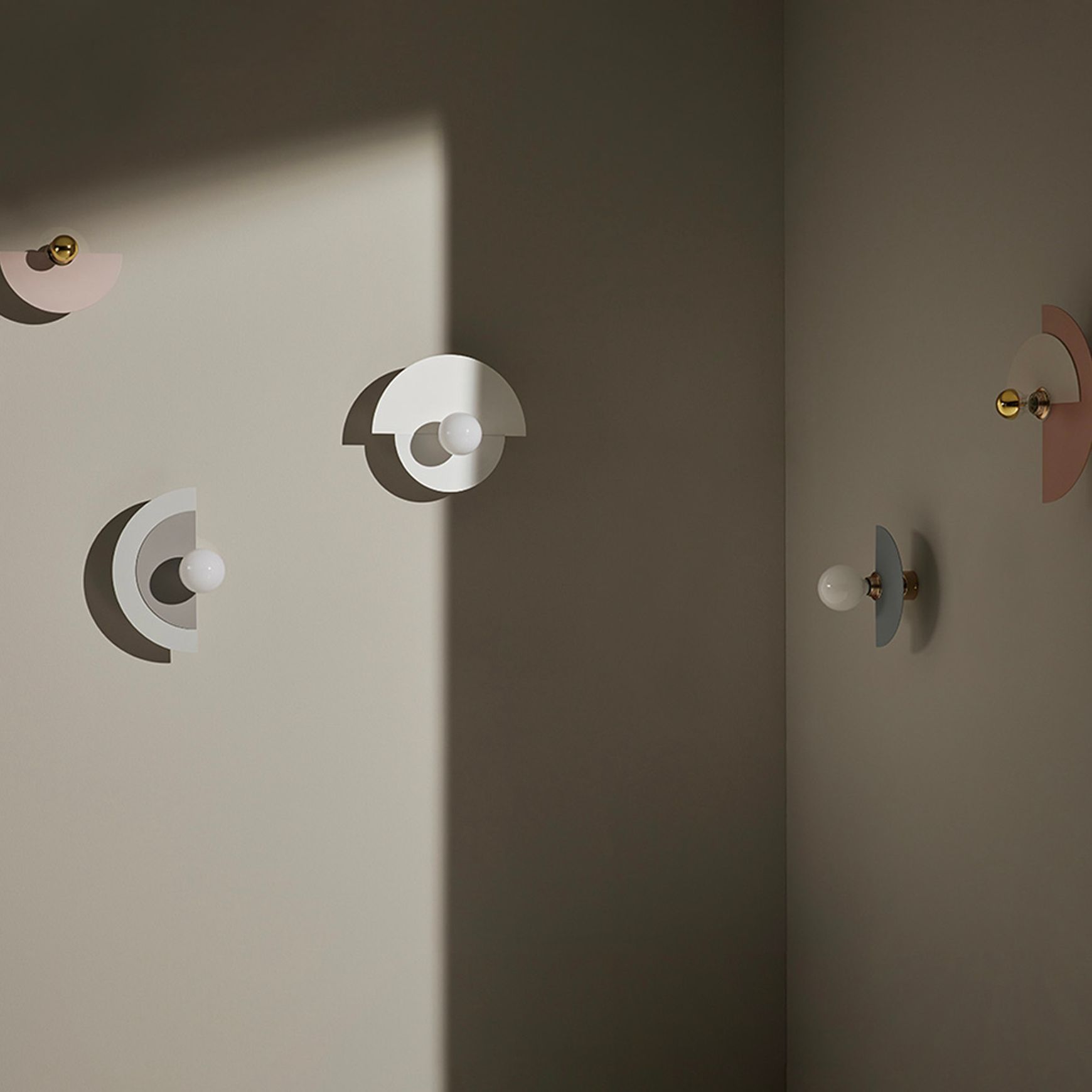 Haban Wall Light