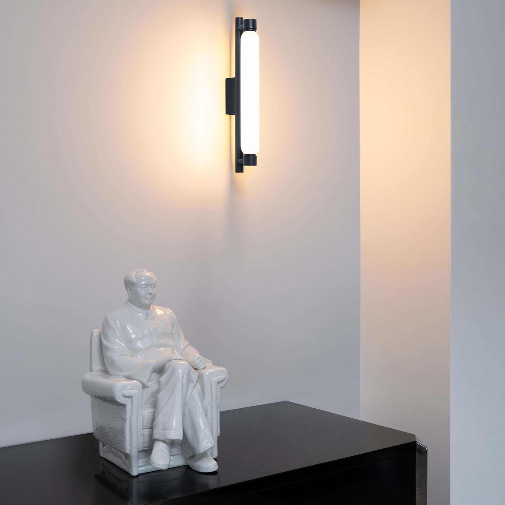 La Roche Wall Light