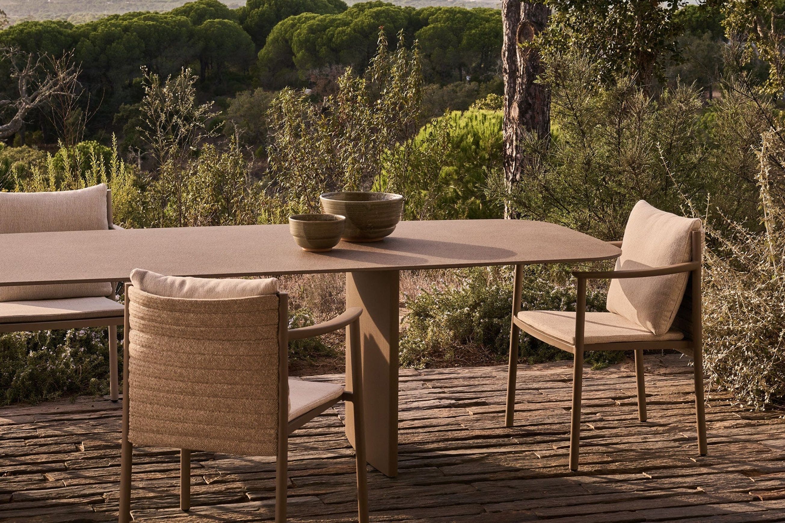 Lucca Dining Table