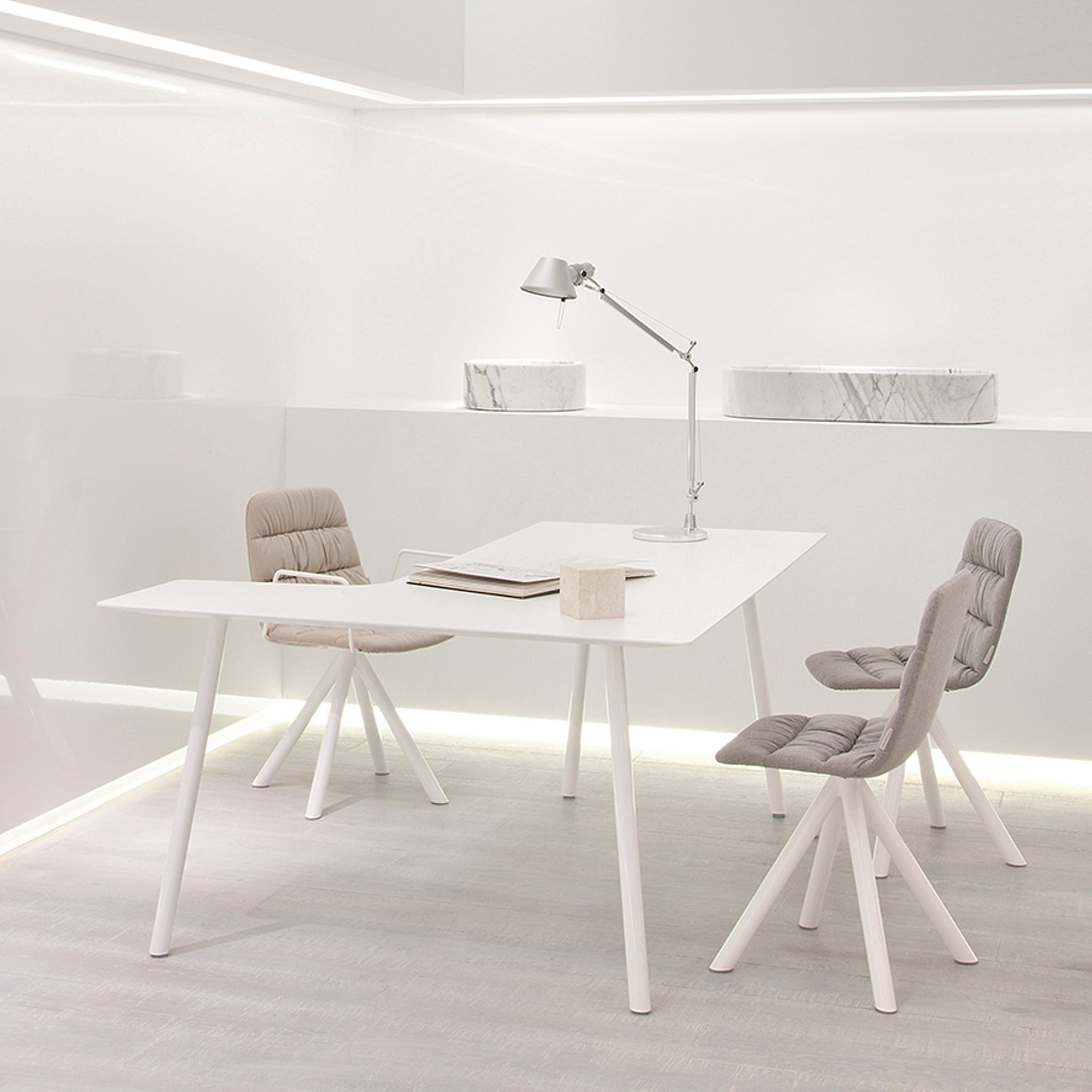Maarten Desk