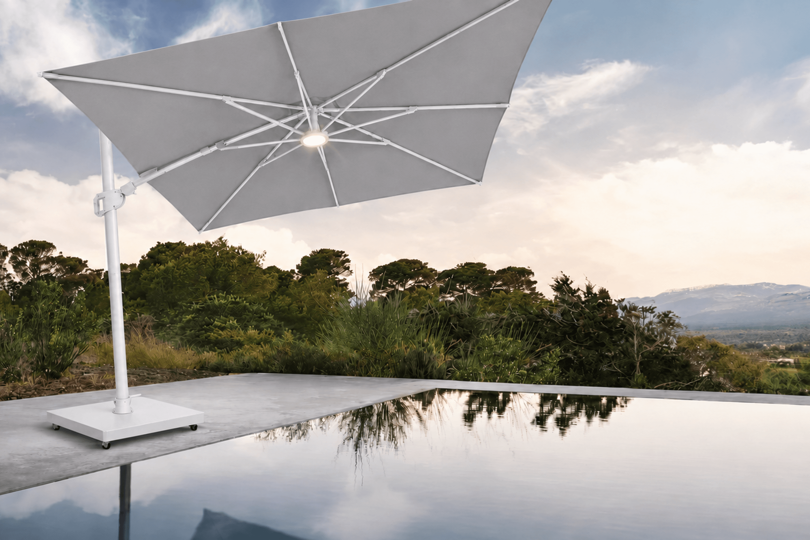 Malibu Cantilever Umbrella Lead Chine 2.5M