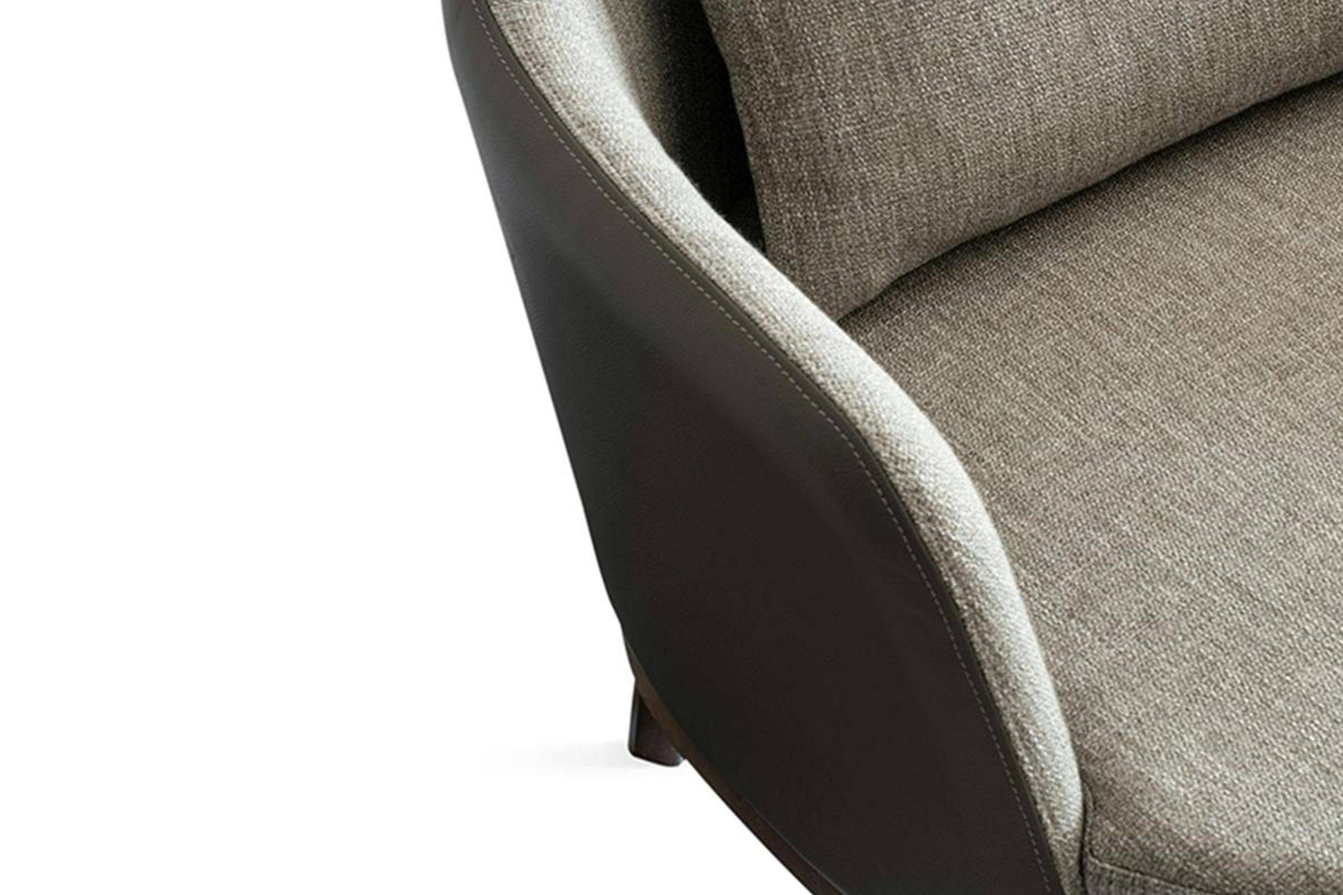 Max Lounge Chair