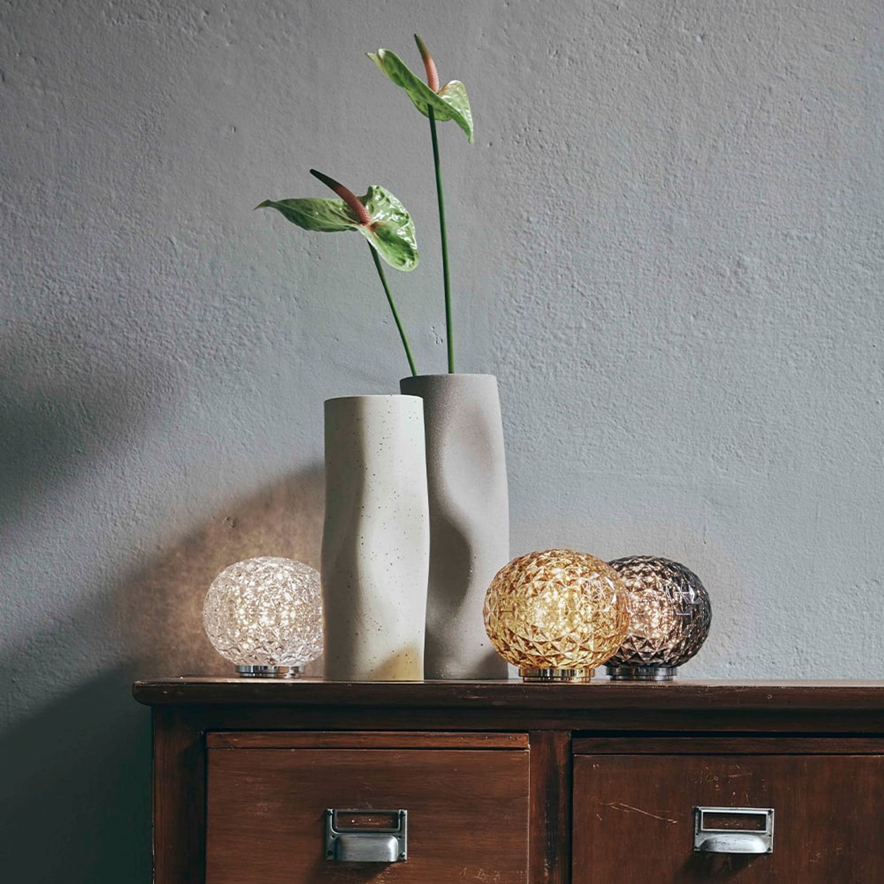 Mini Planet Table Lamp