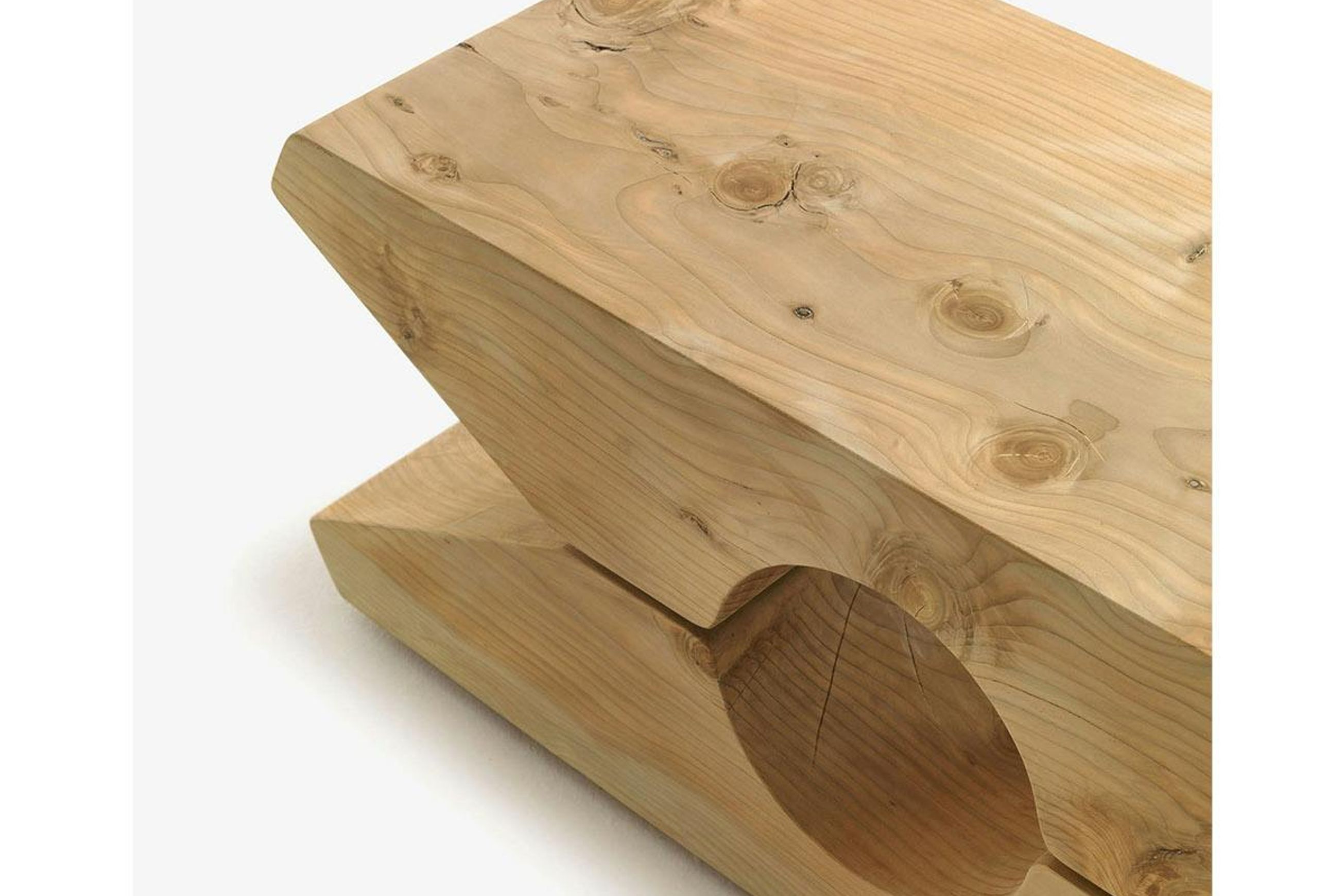 Molletta Bench