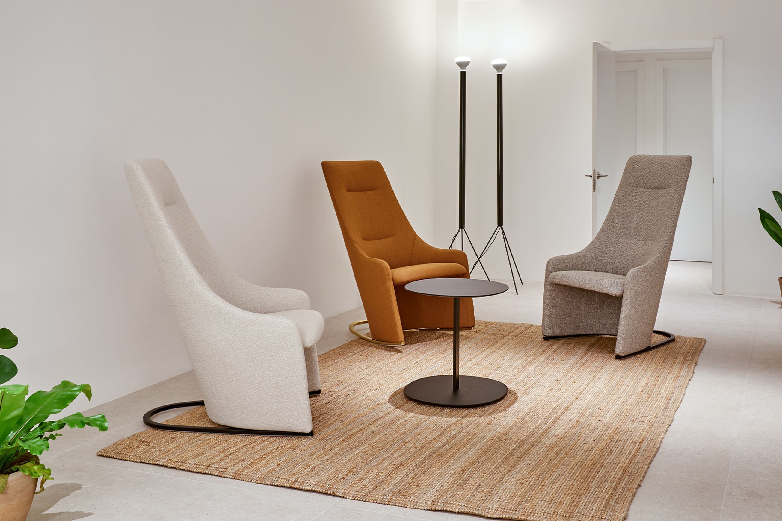 Nagi High Fixed Armchair - Smooth Upholstery