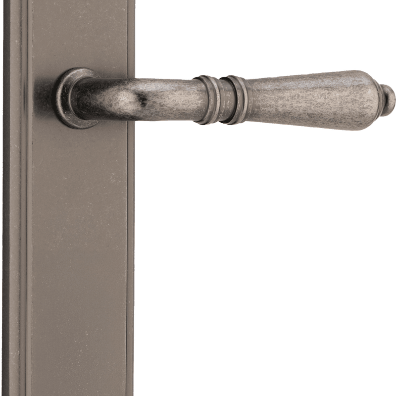 Sarlat Lever - Stepped Backplate | Distressed Nickel