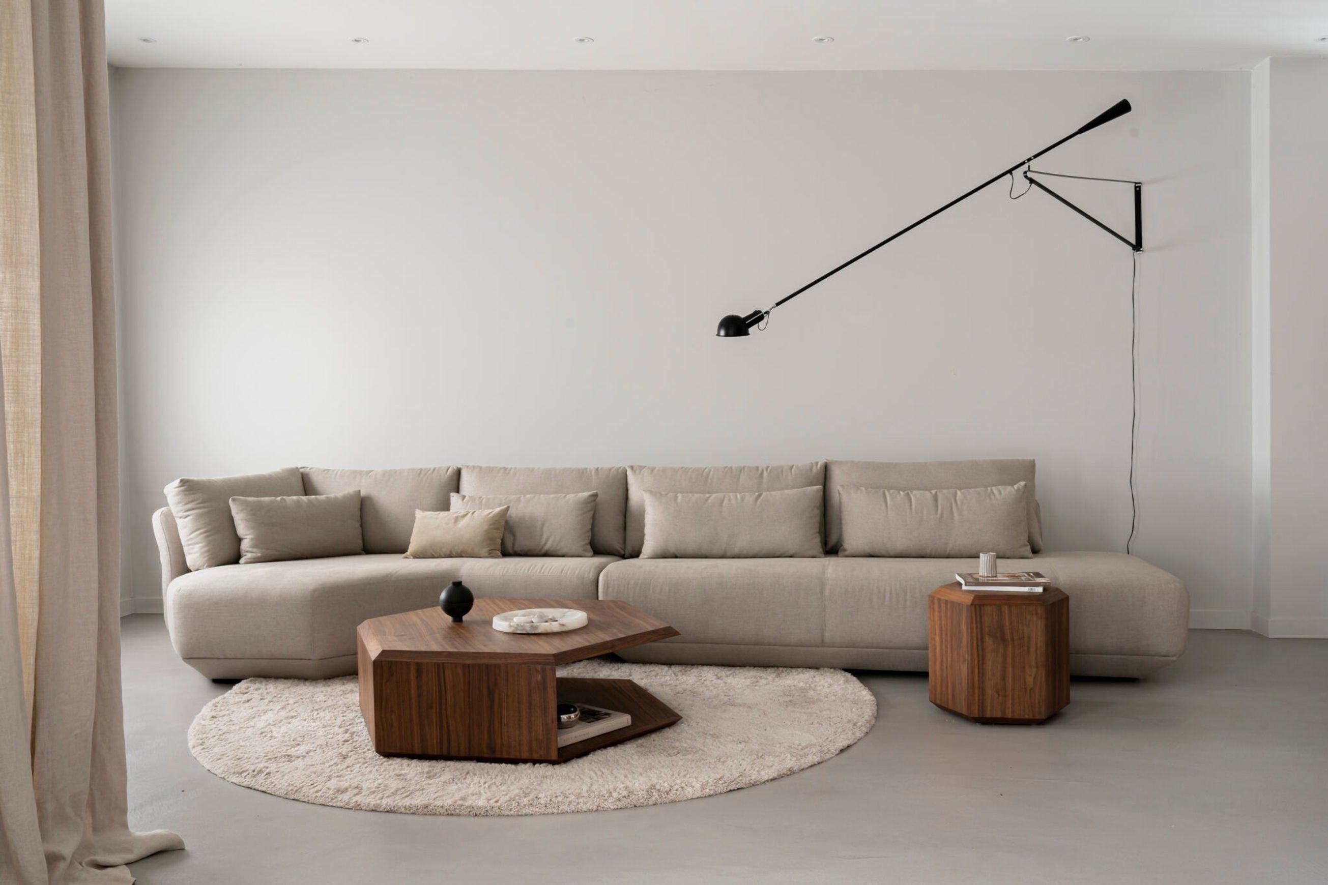 Gon side table
