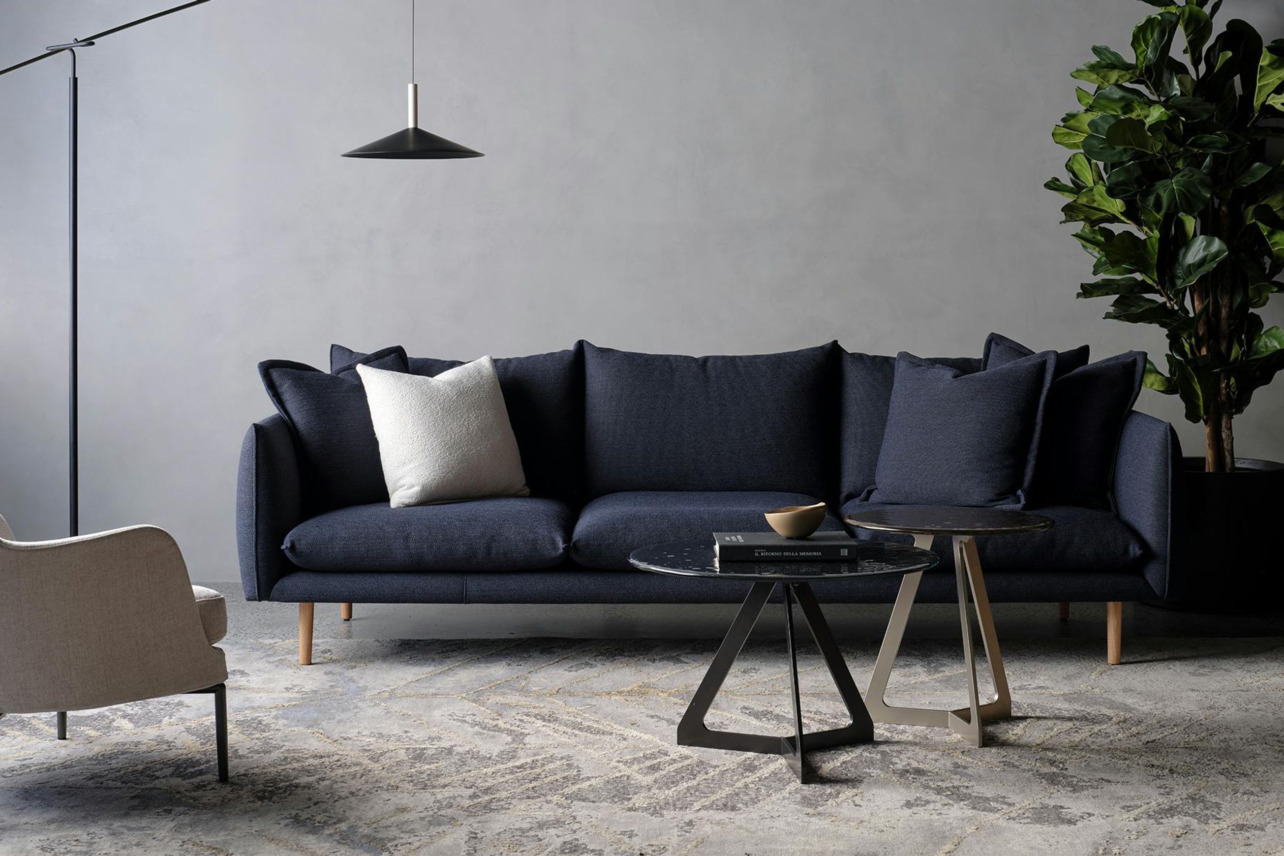 Renn Sofa