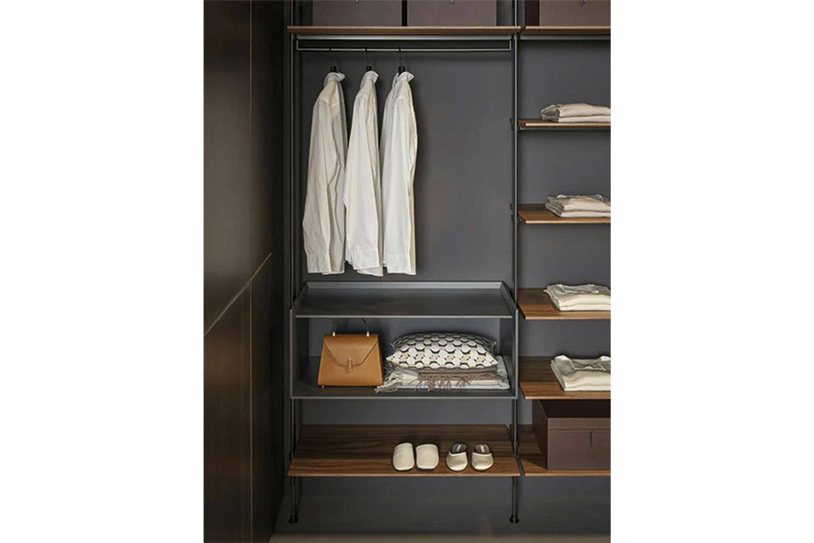 Roll Wardrobe