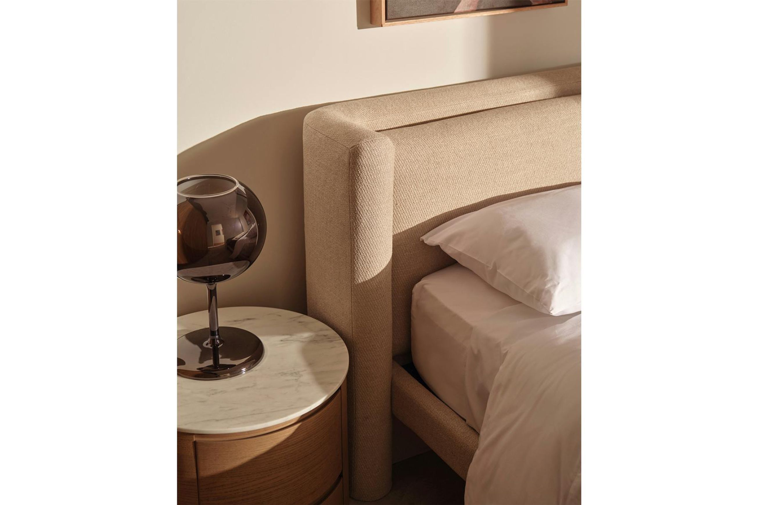 Dimora Bed