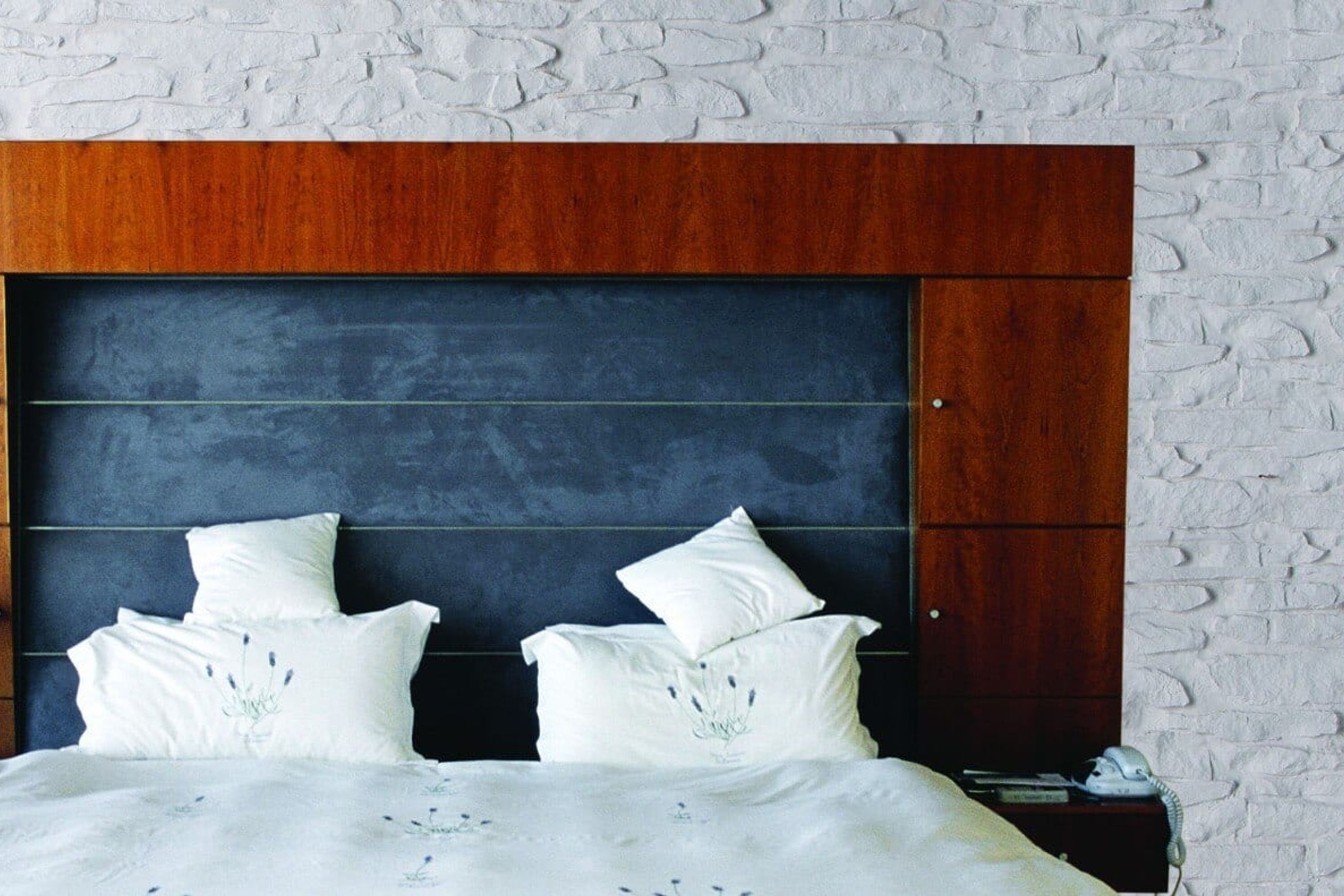 Stone Slabs Wall Panels by Muros | White Stone Wall