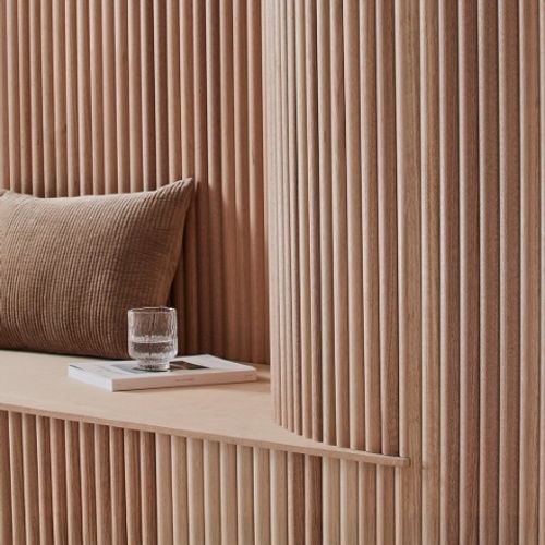 Contours Tasmanian Oak