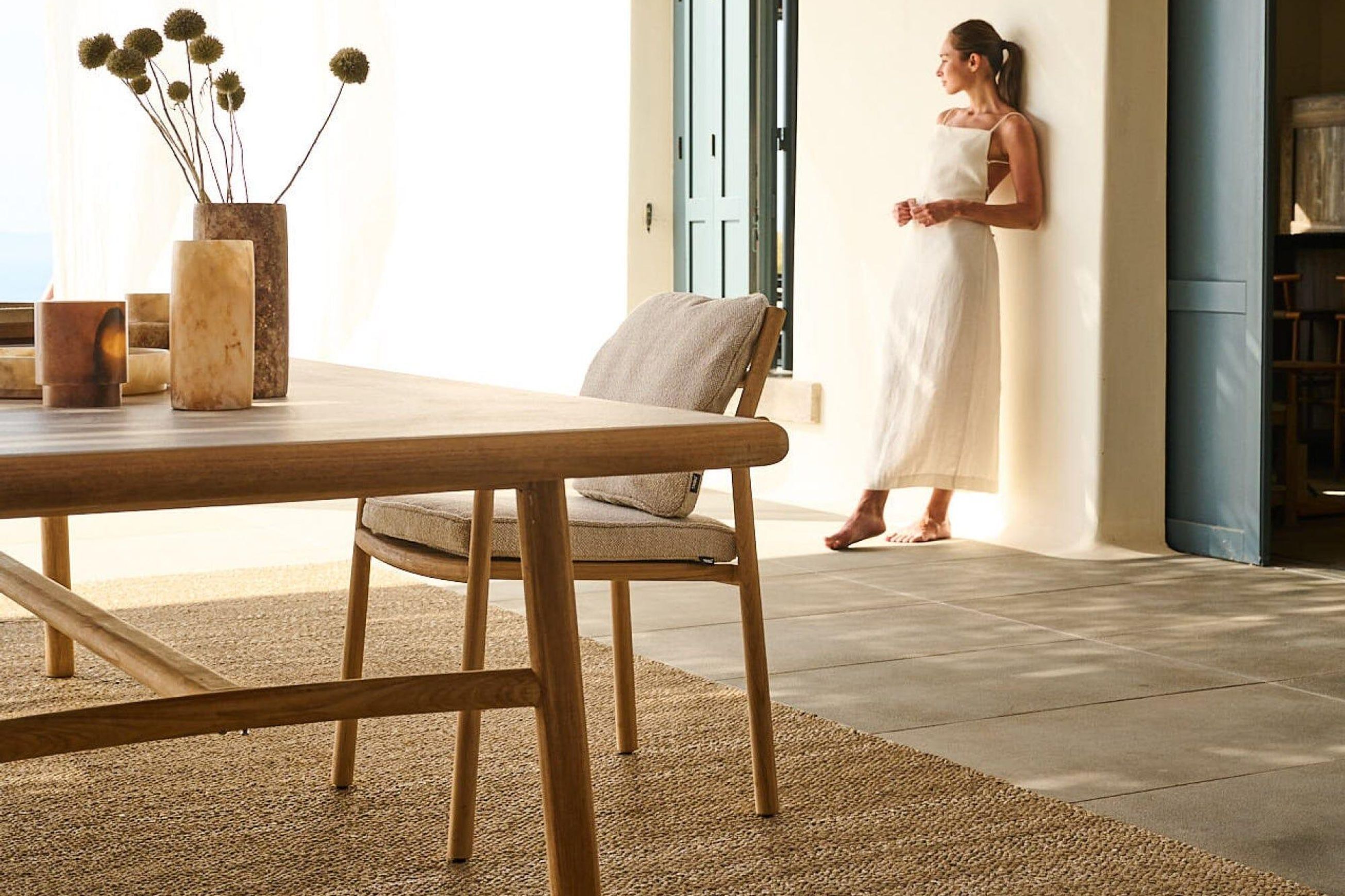Ukiyo Dining Table
