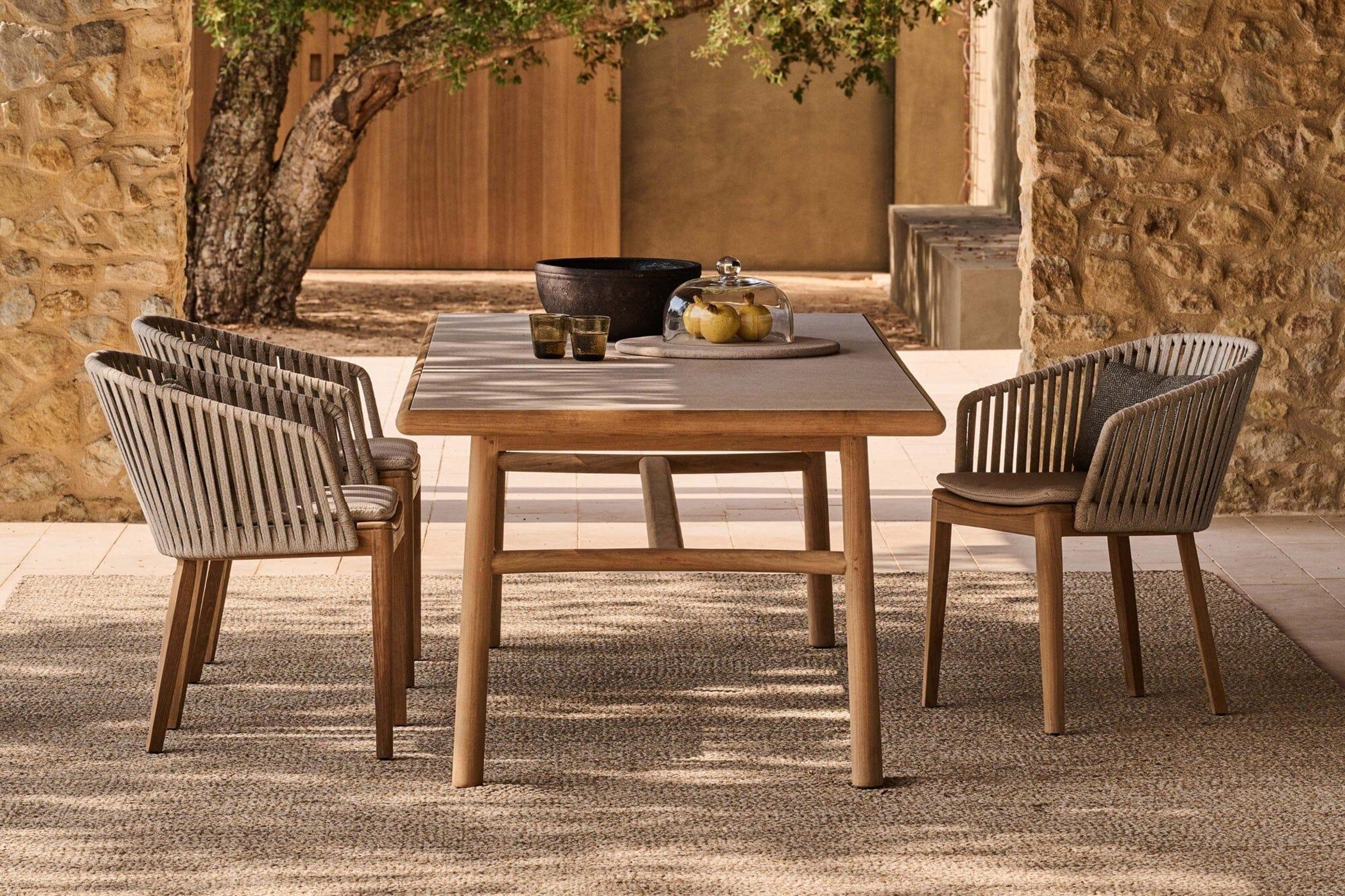 Ukiyo Dining Table
