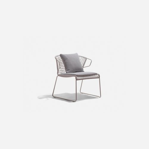 Vela Lounge Armchair