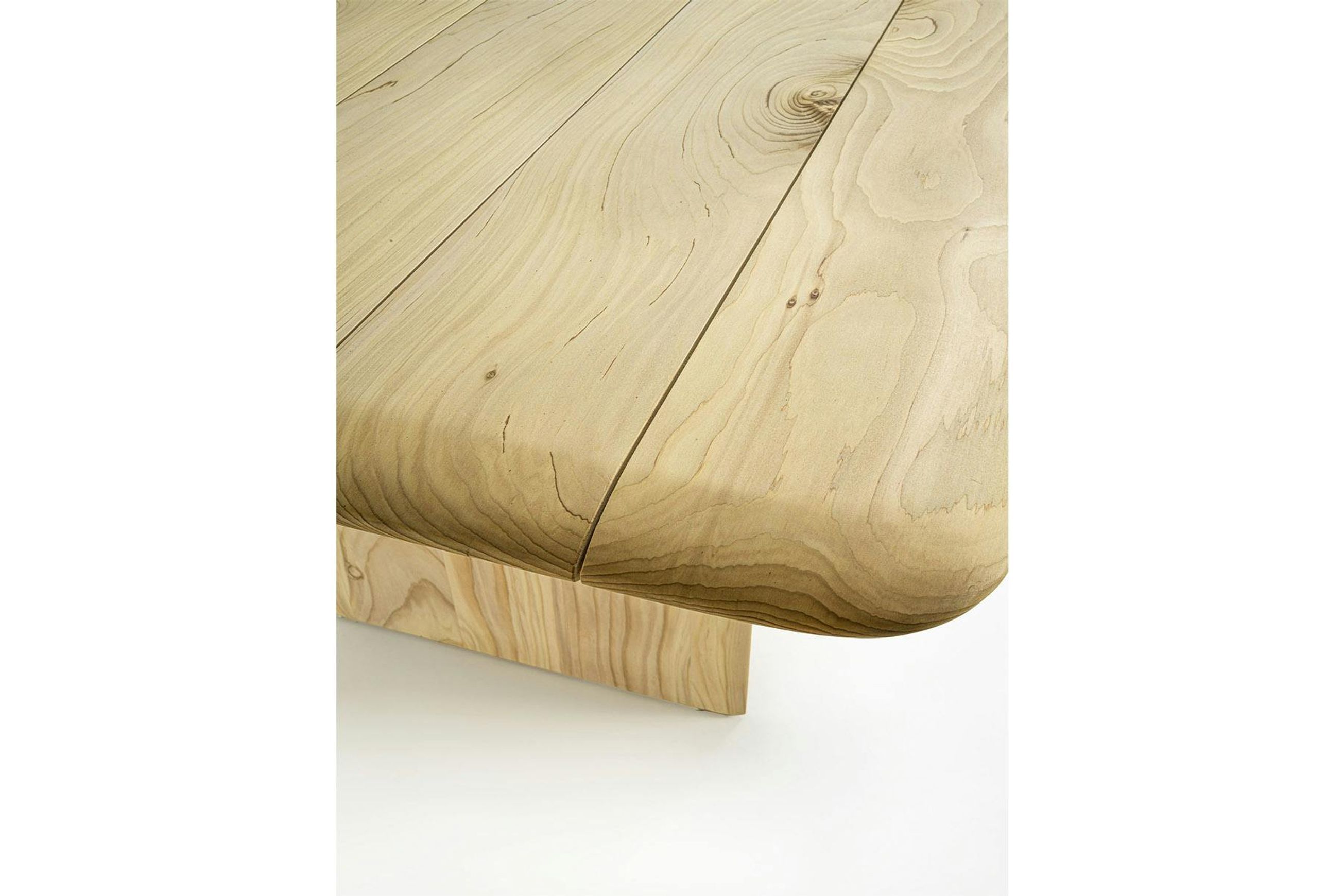 Vela Outdoor Dining Table