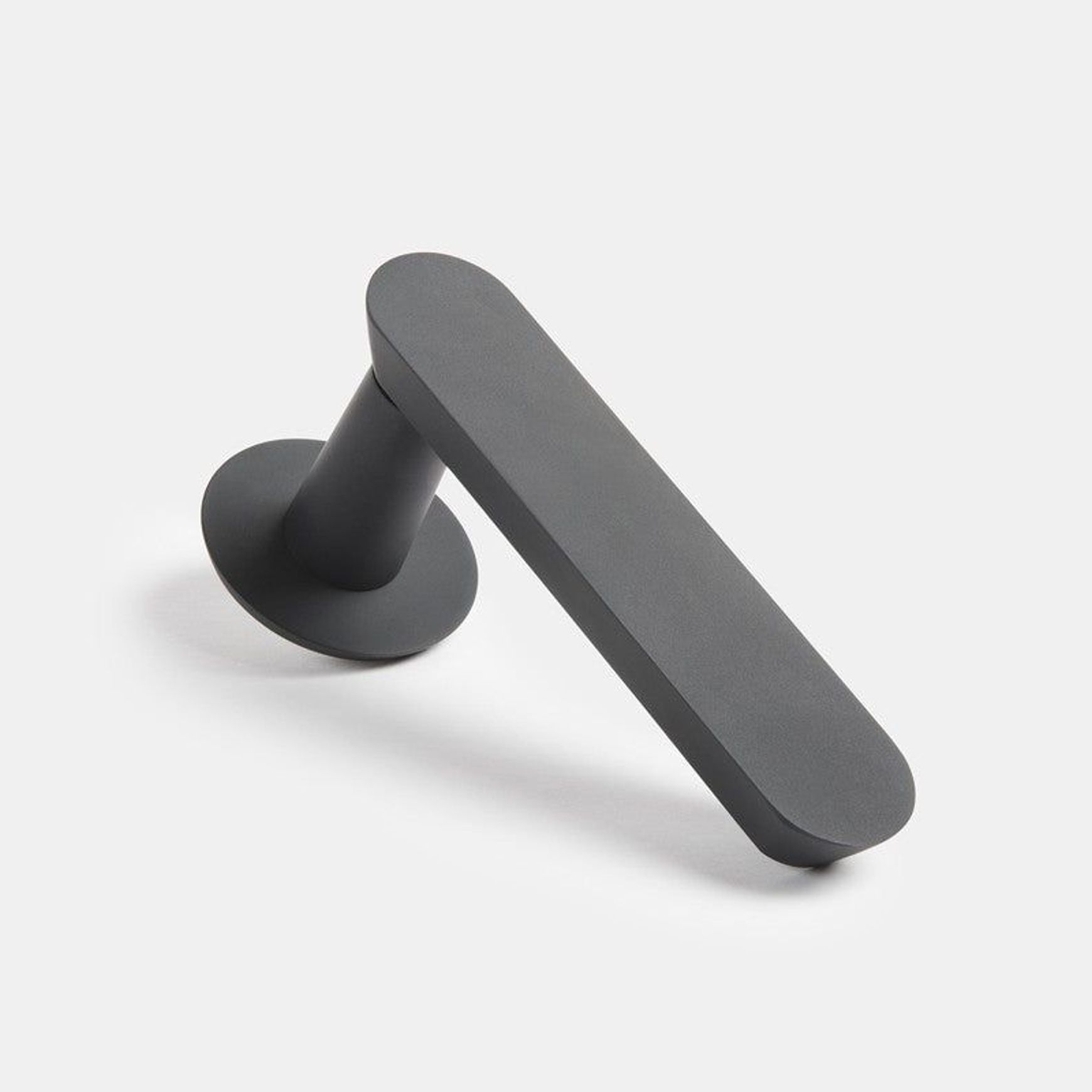 Audrey Lever Handle on Rose