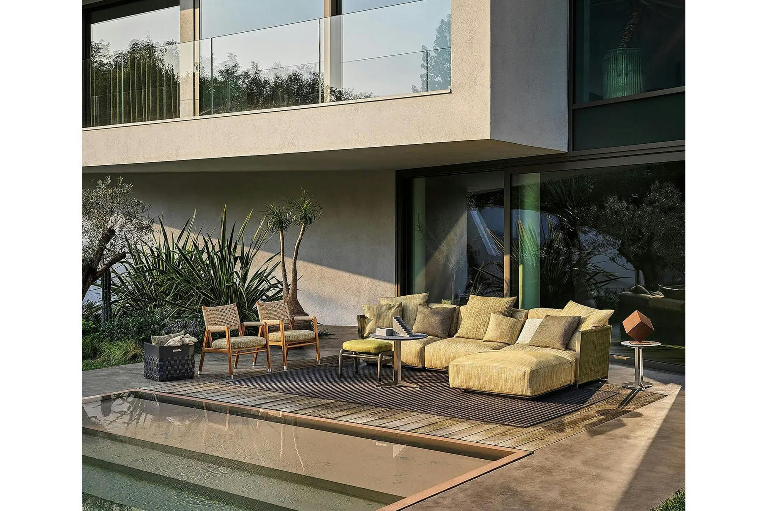 Vulcano Outdoor Sofa By Flexform
