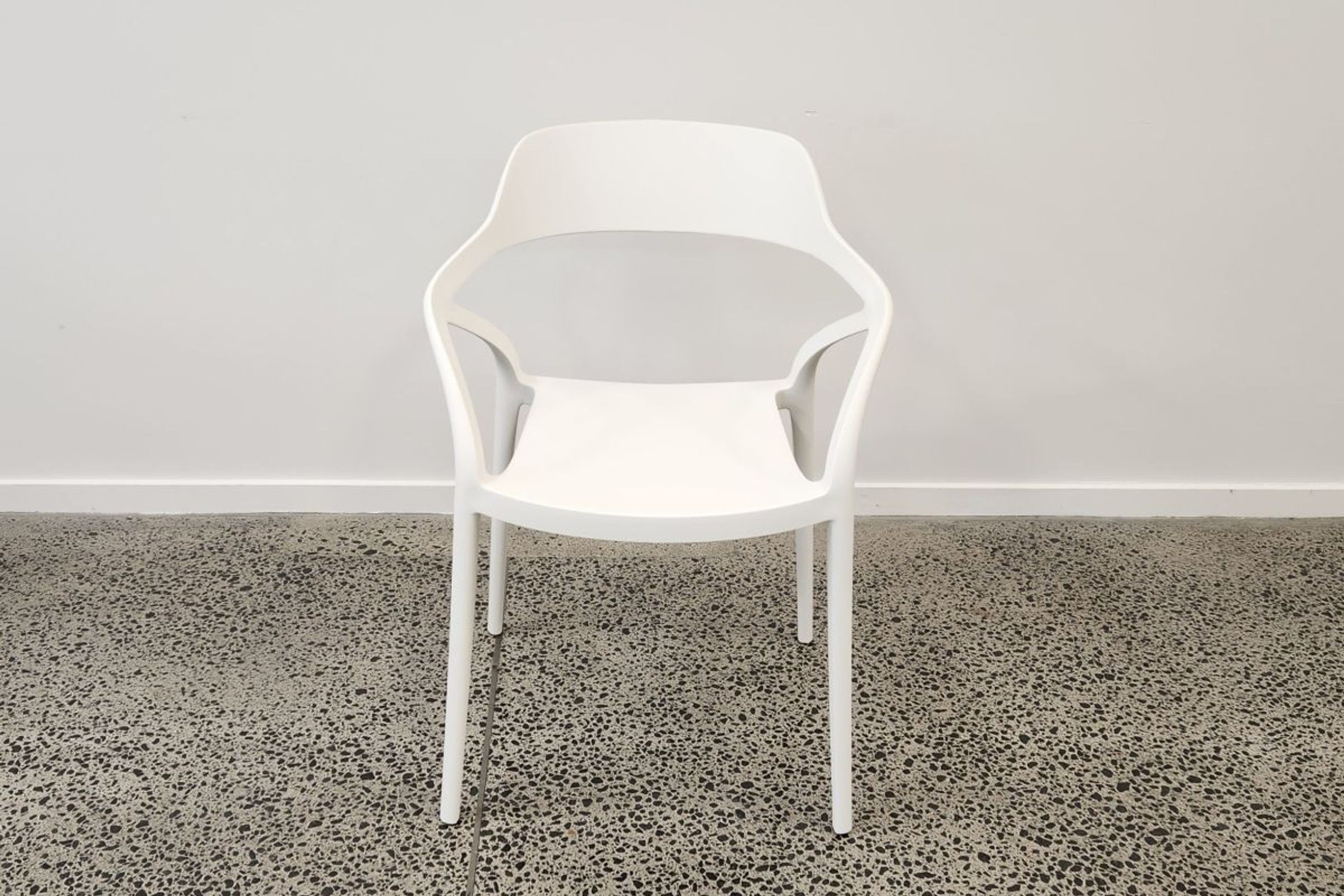 Lyra Resin Dining Chair - White