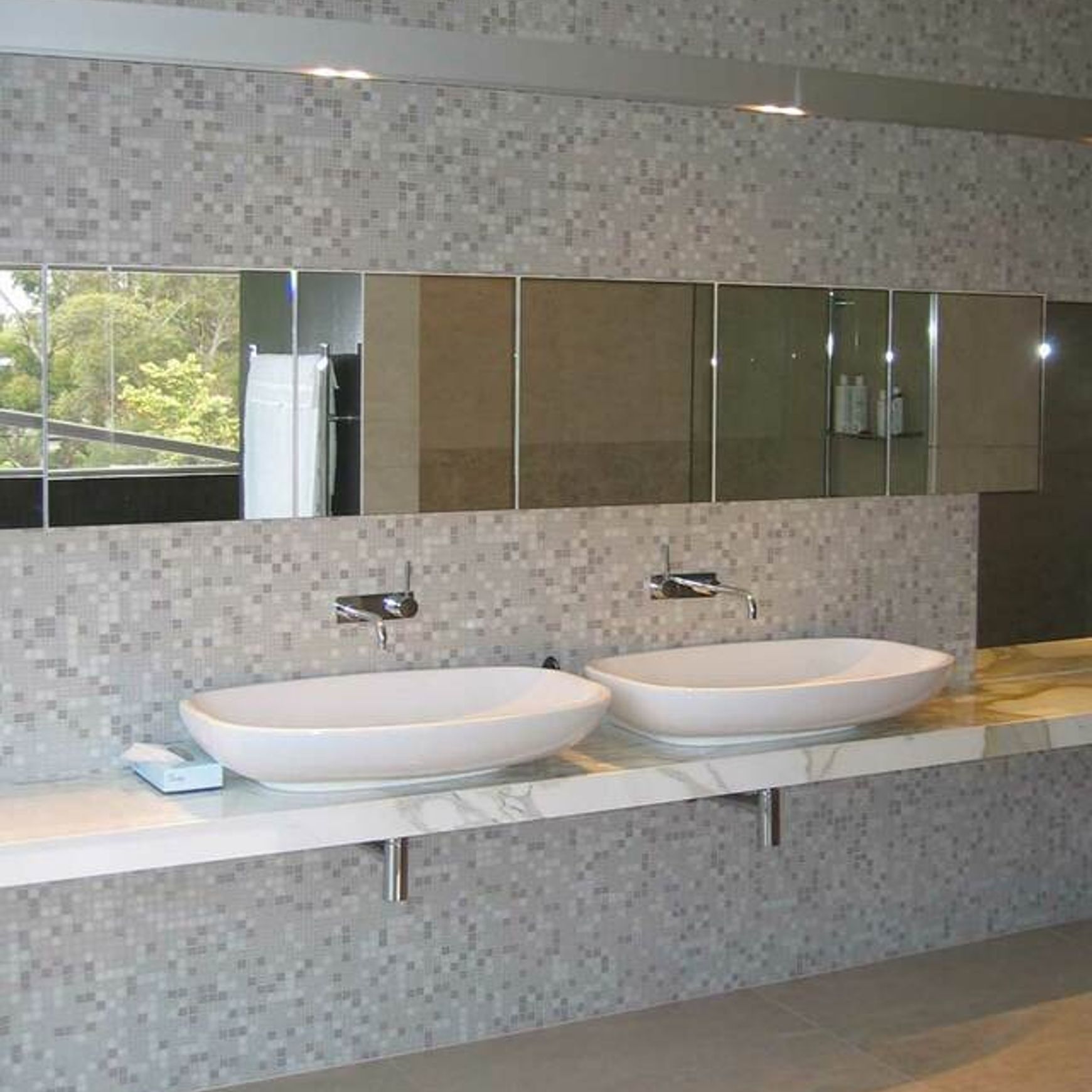 VTC Blend Nuvole Hotmelt Mosaic Tile