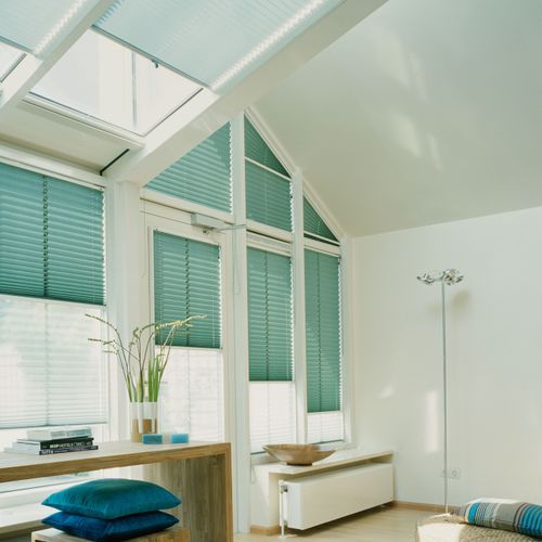 Triangle Fan Top with Blind Under | Pleated Blinds