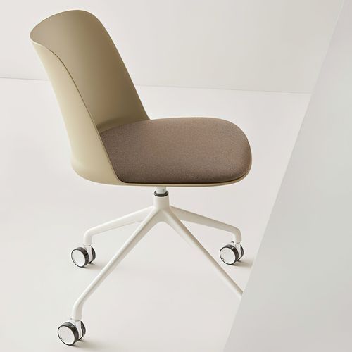 To Be Star Base Chair by Segis