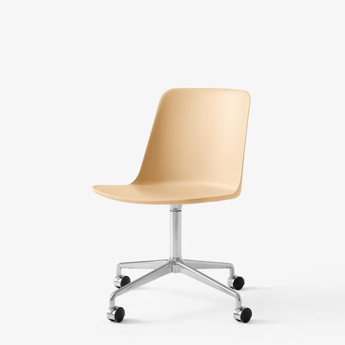 Rely HW21 Chair by &Tradition