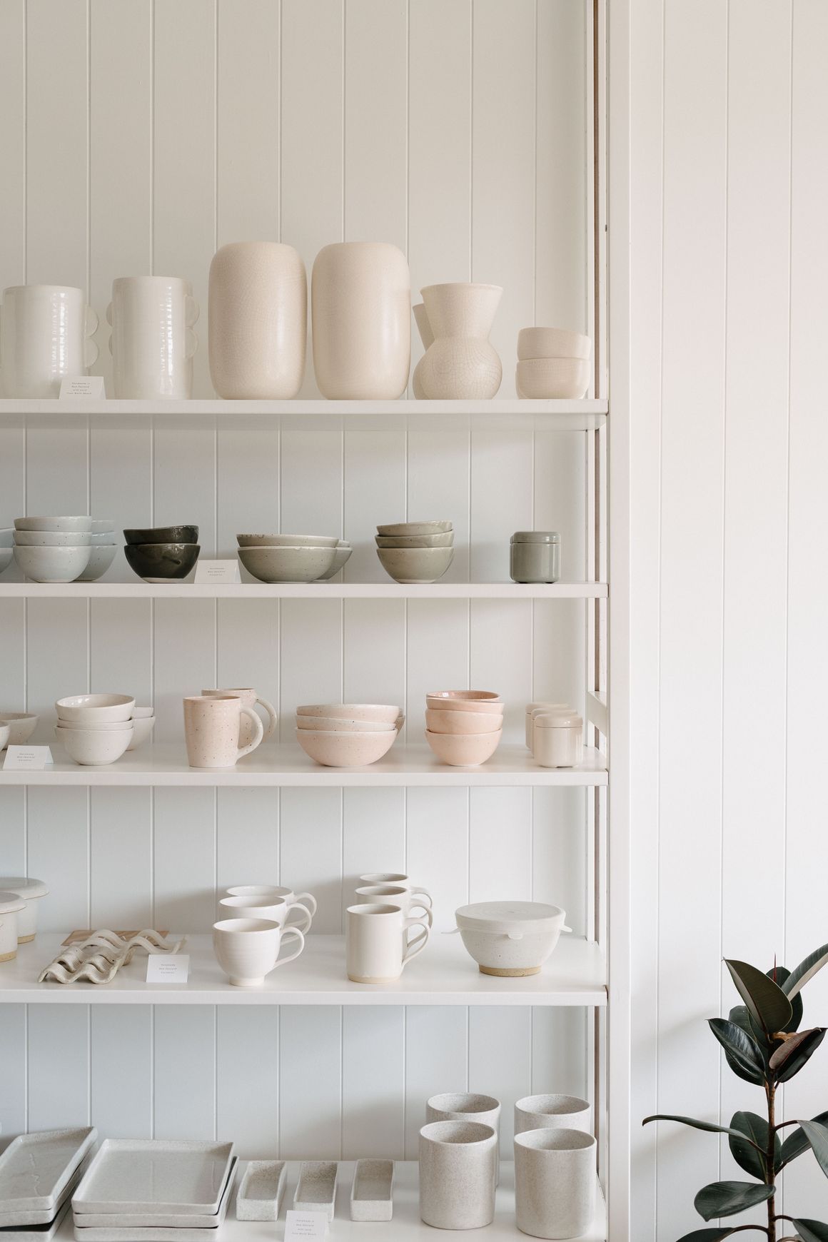 Classic Shelving by Lundia