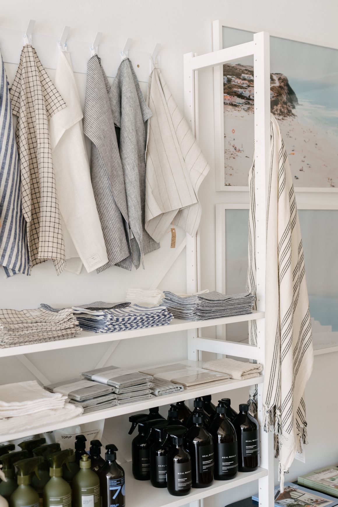 Classic Shelving by Lundia