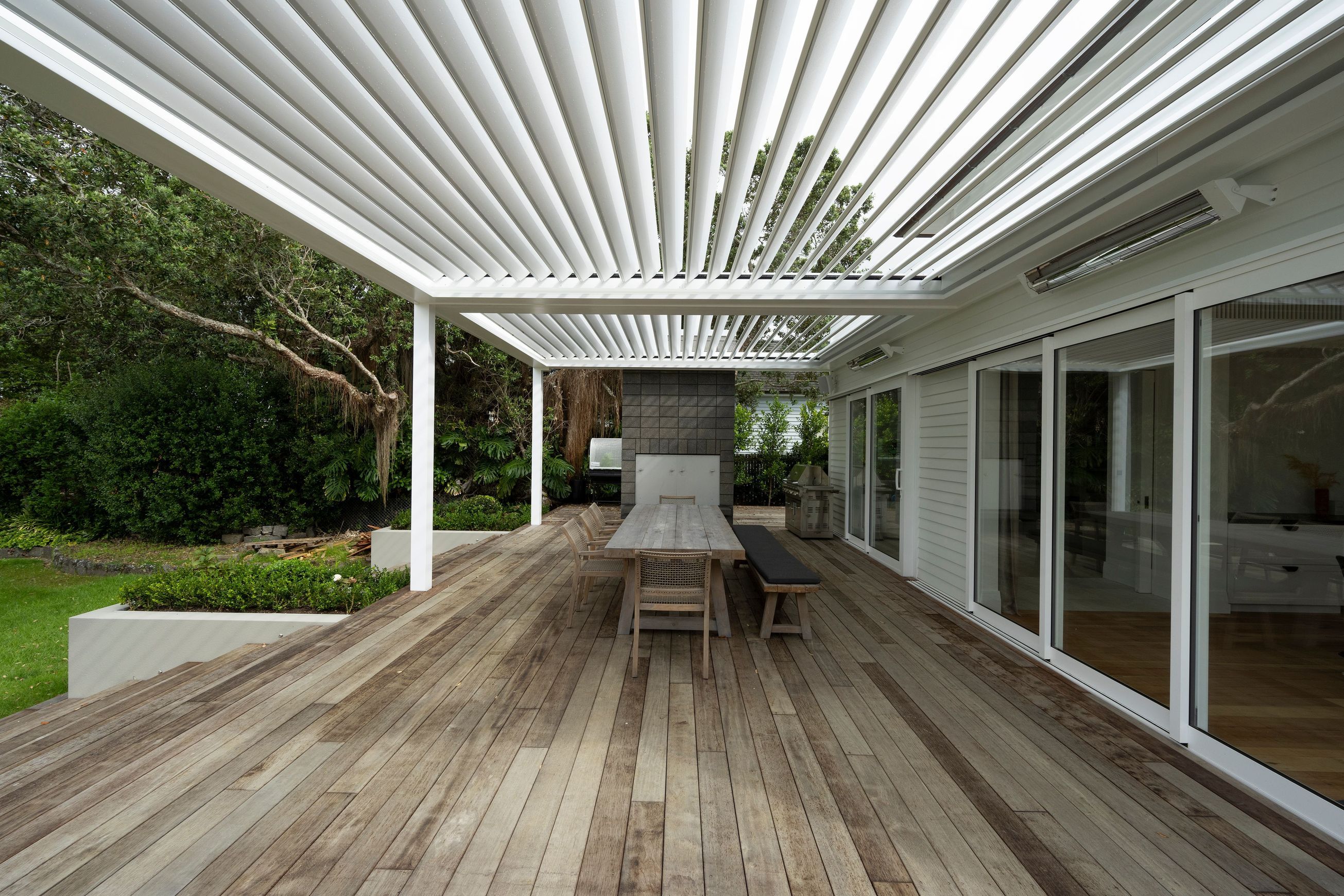 Louvretec Retractable Opening Roofs