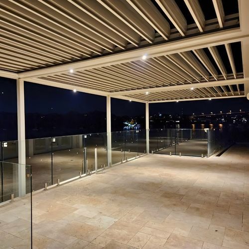 Med Opra Retractable Louvre Roof