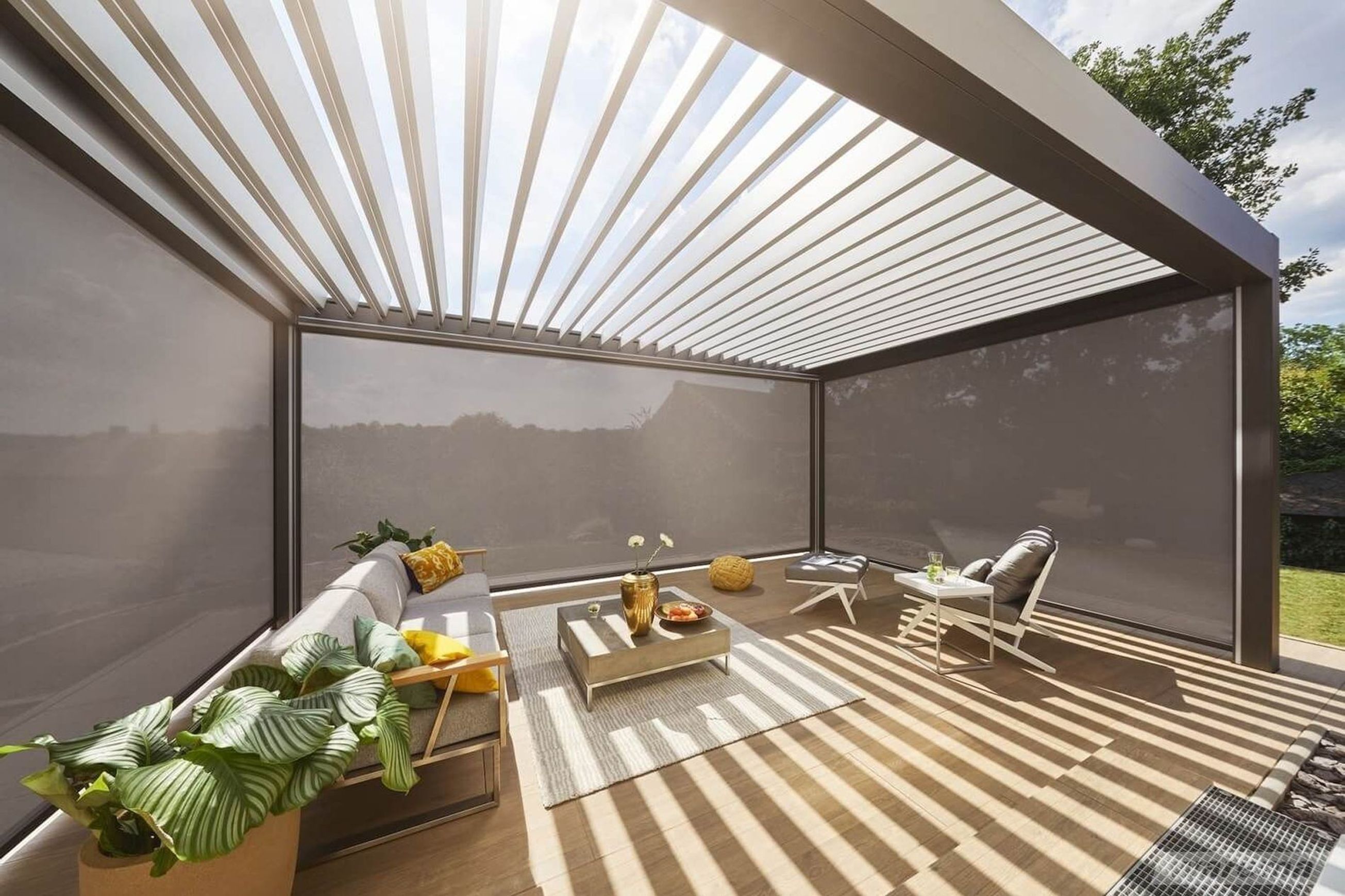 Lamaxa L70 Louvre Roof | Warema